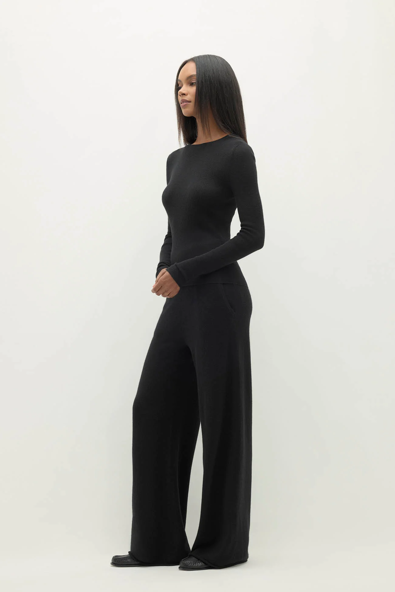 AMBER CASHMERE CREWNECK - Image 13