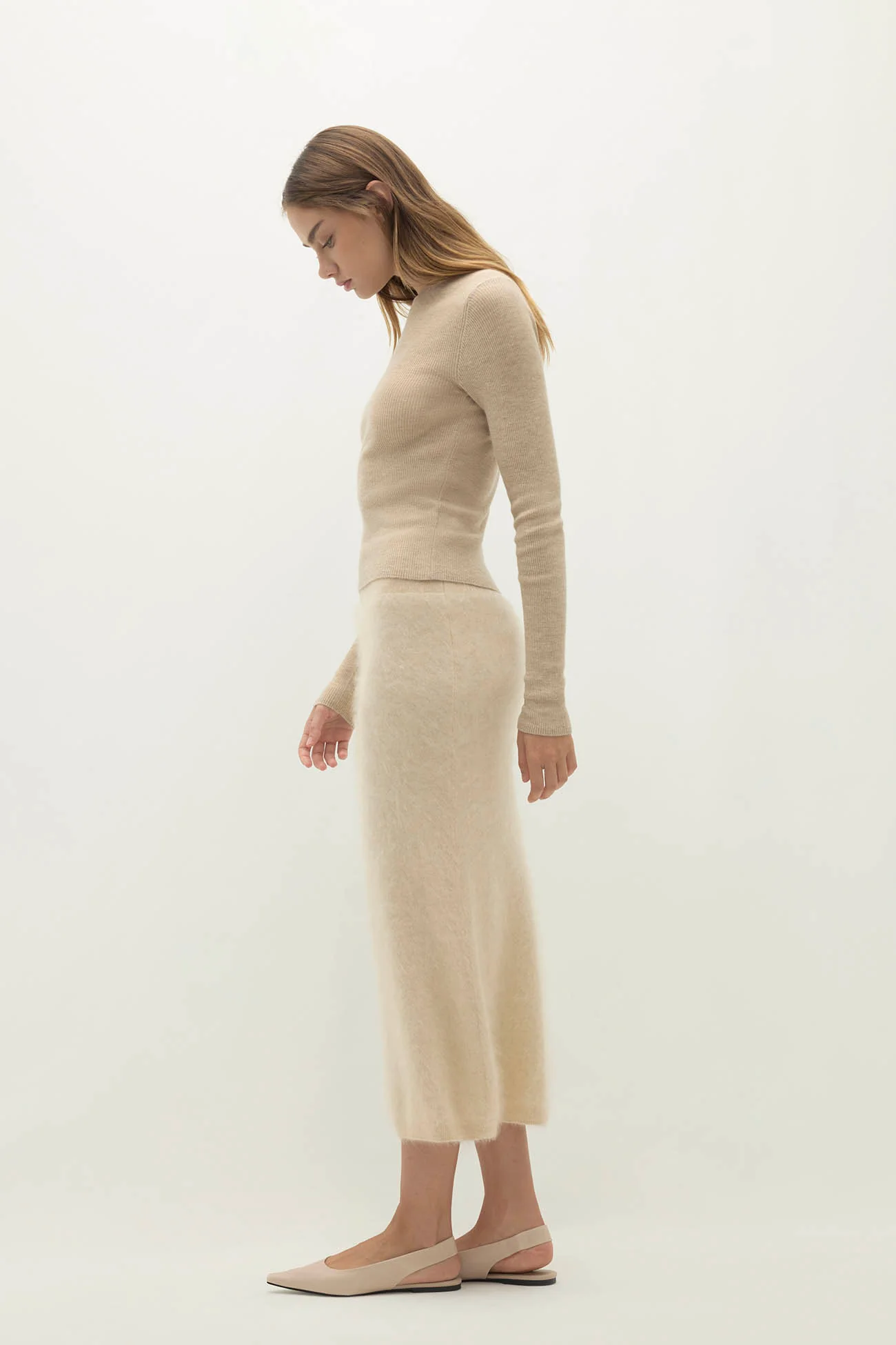 AMBER CASHMERE CREWNECK - Image 25