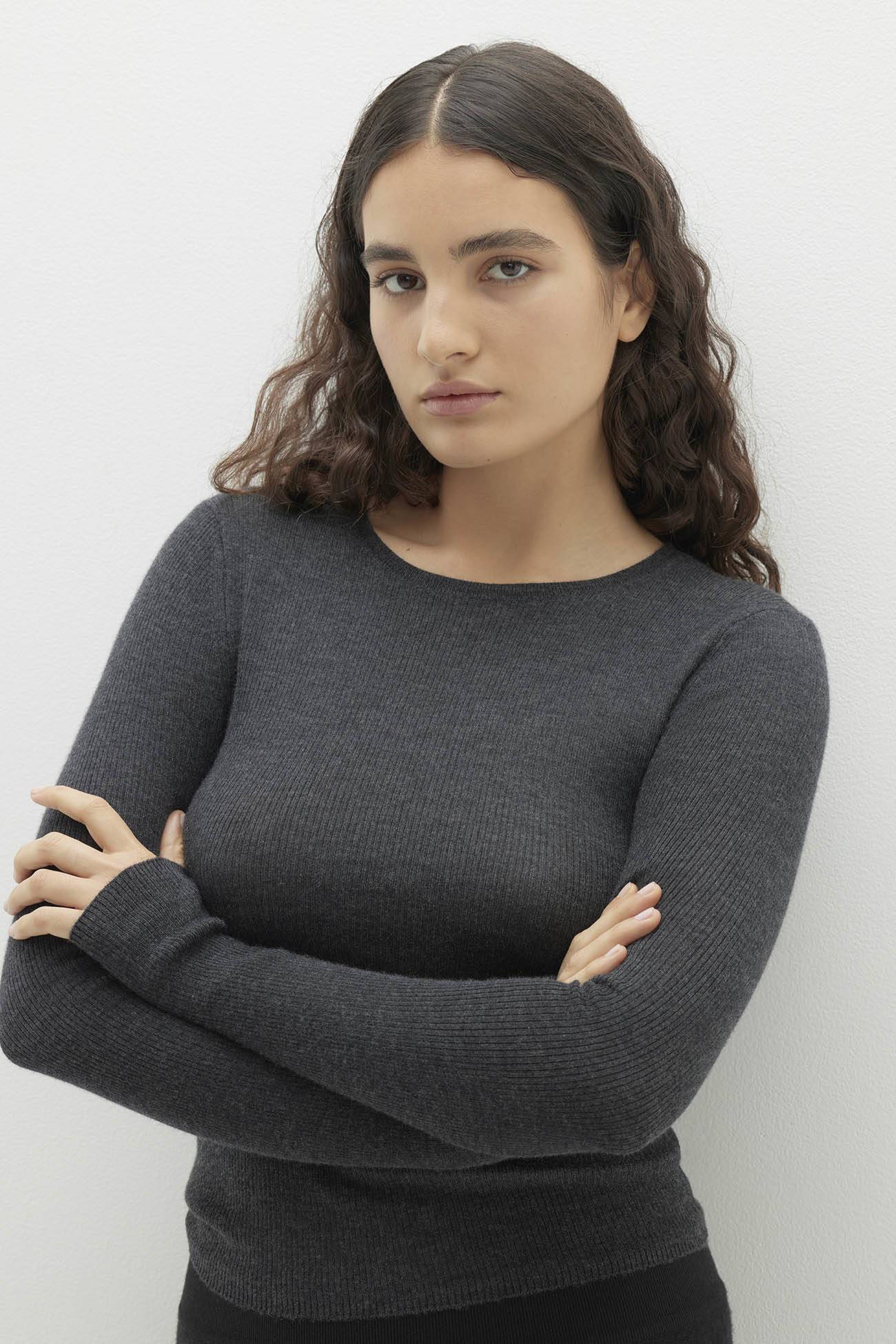 AMBER CASHMERE CREWNECK - Image 9