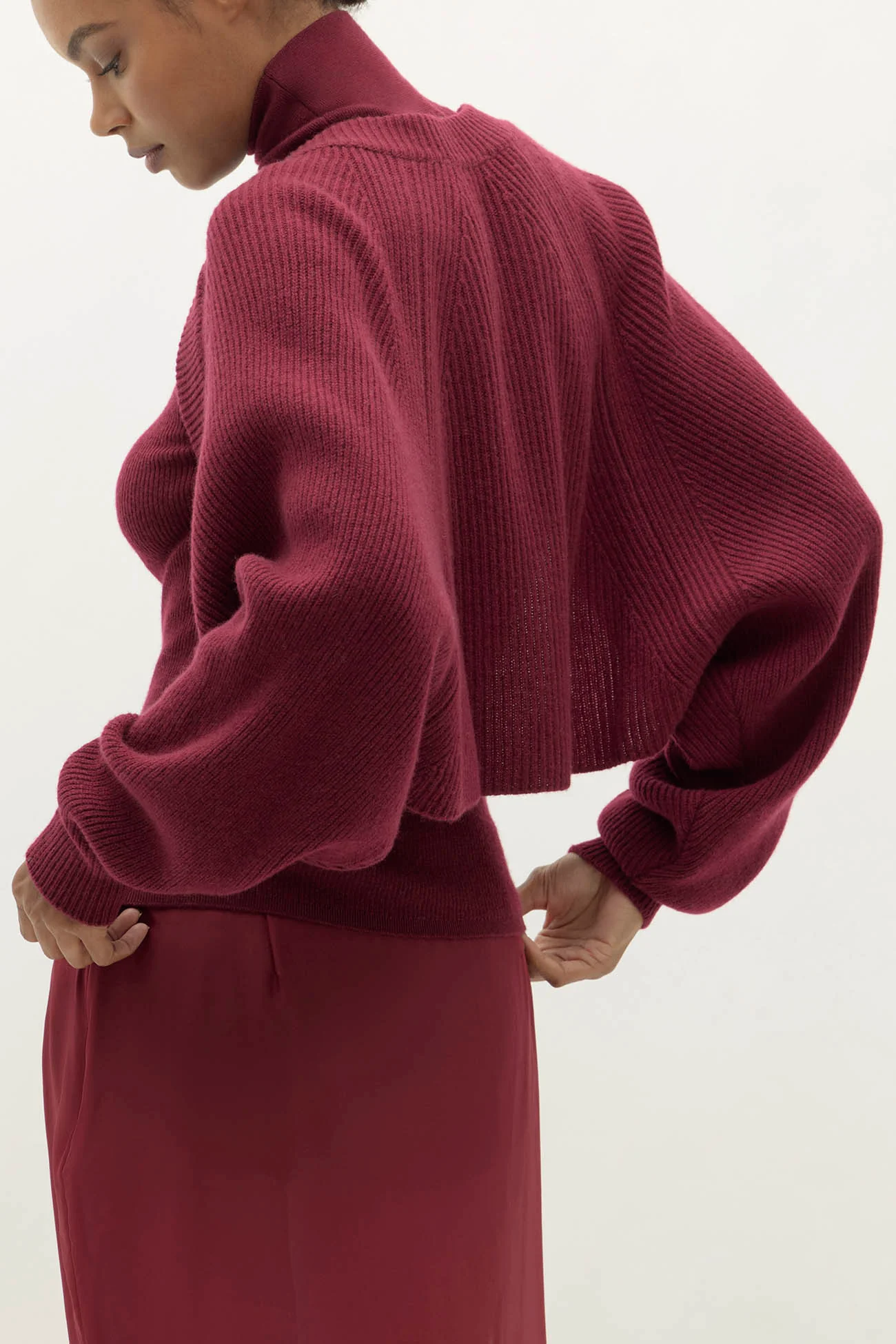 ANTOINETTE RIBBED CASHMERE SHRUG - Image 21