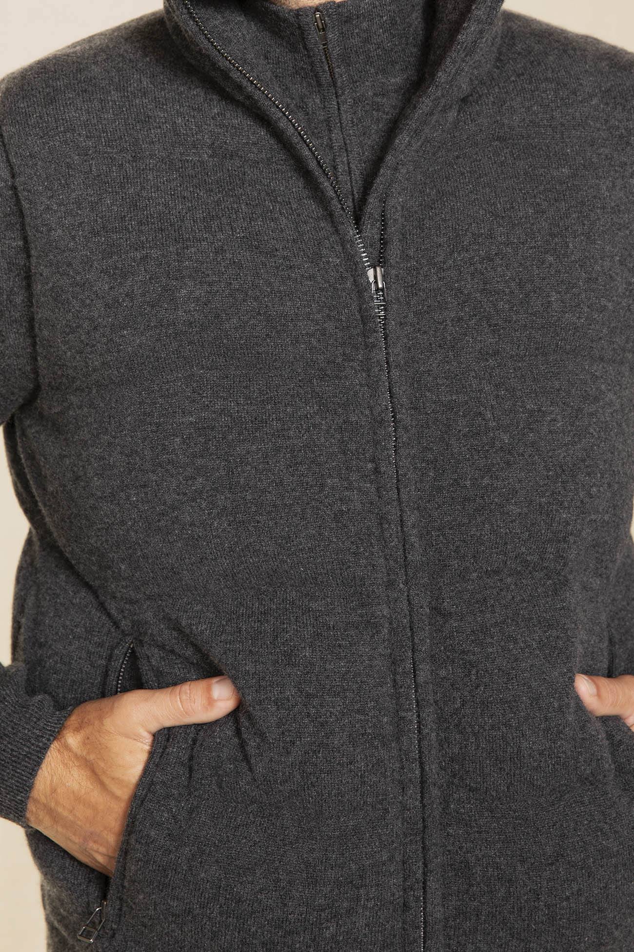 CODY CASHMERE PUFFER VEST - Image 4