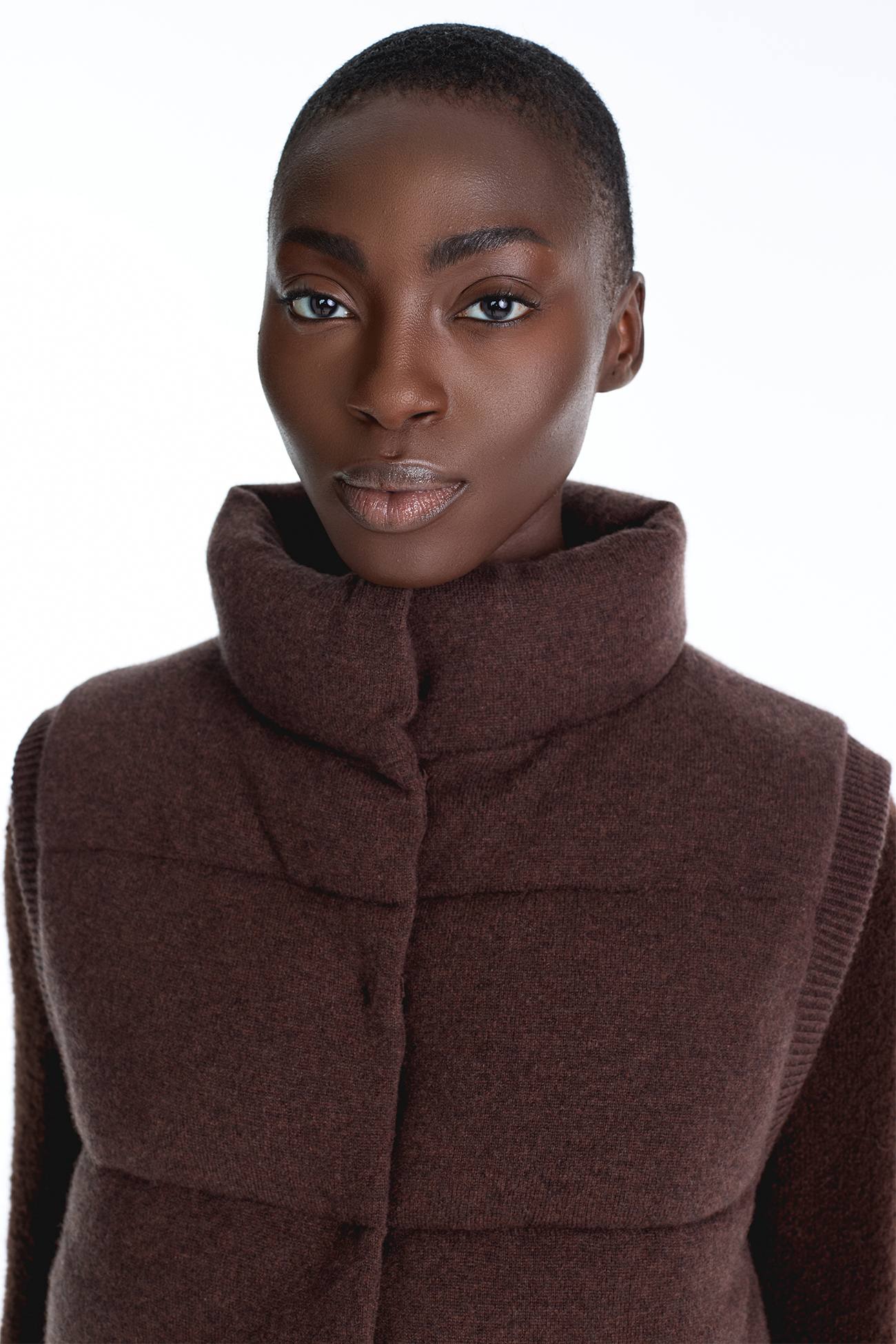 ELLIE PUFFER VEST - Image 18