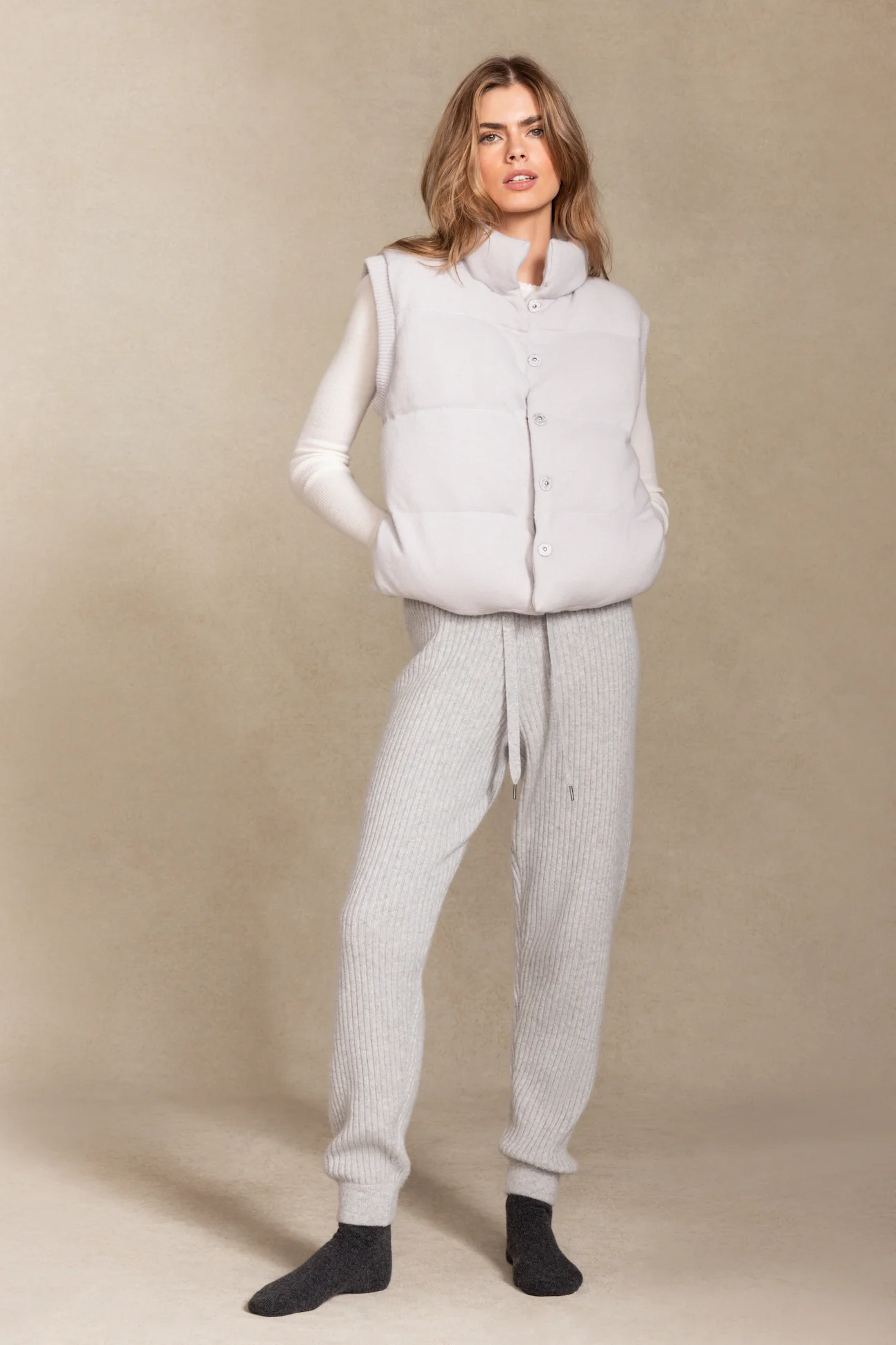 ELLIE PUFFER VEST - Image 32