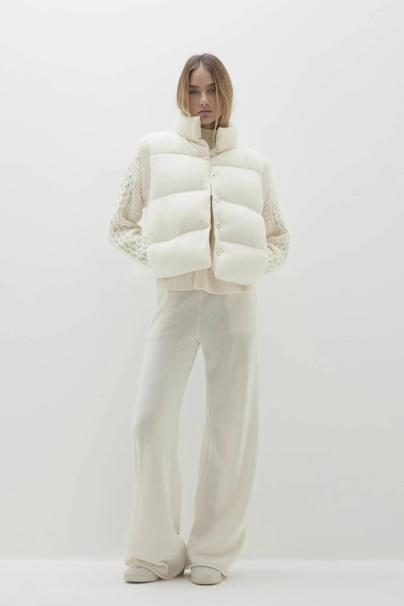 ELLIE PUFFER VEST - Image 37