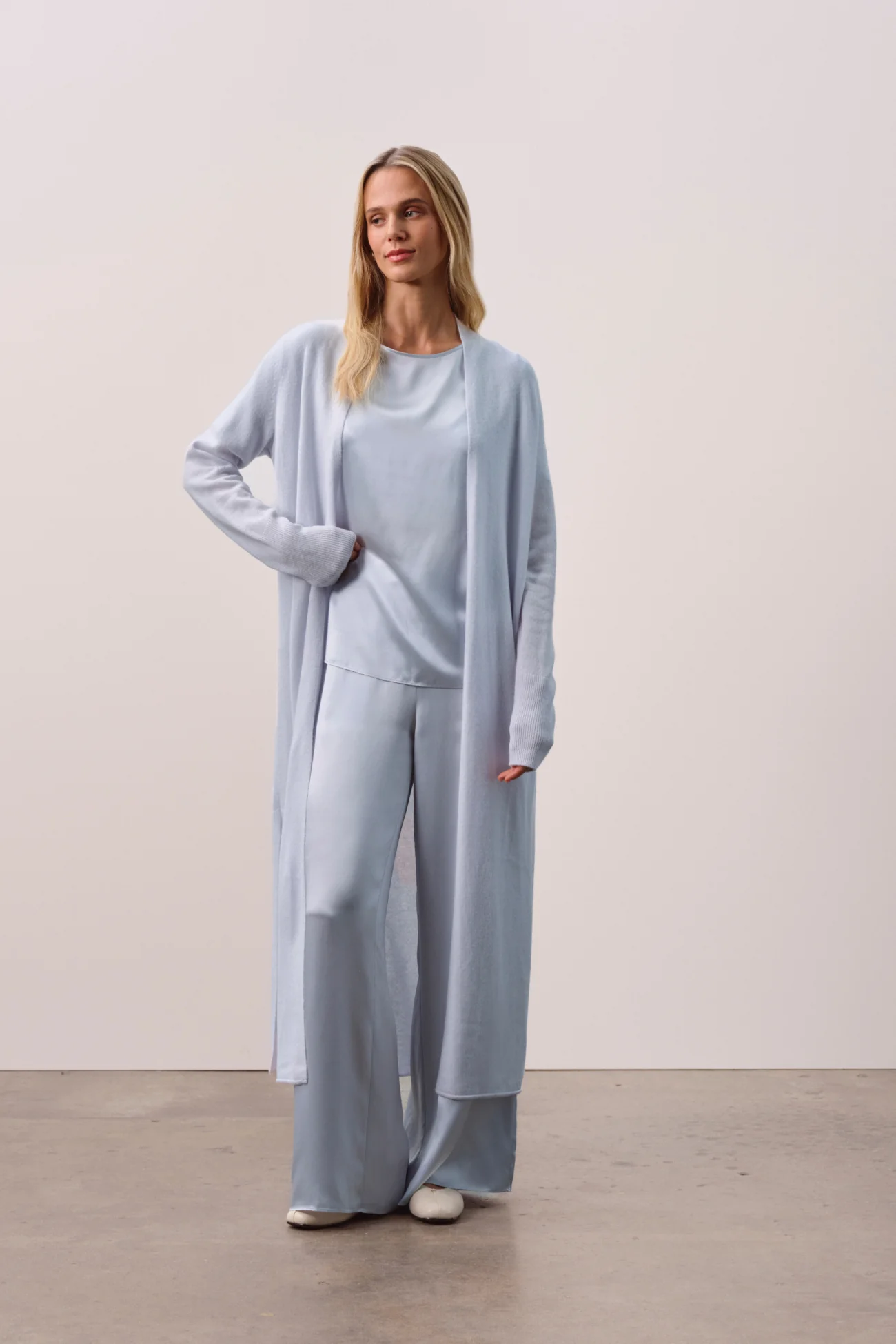 FAYE LONGLINE CASHMERE CARDIGAN - Image 27