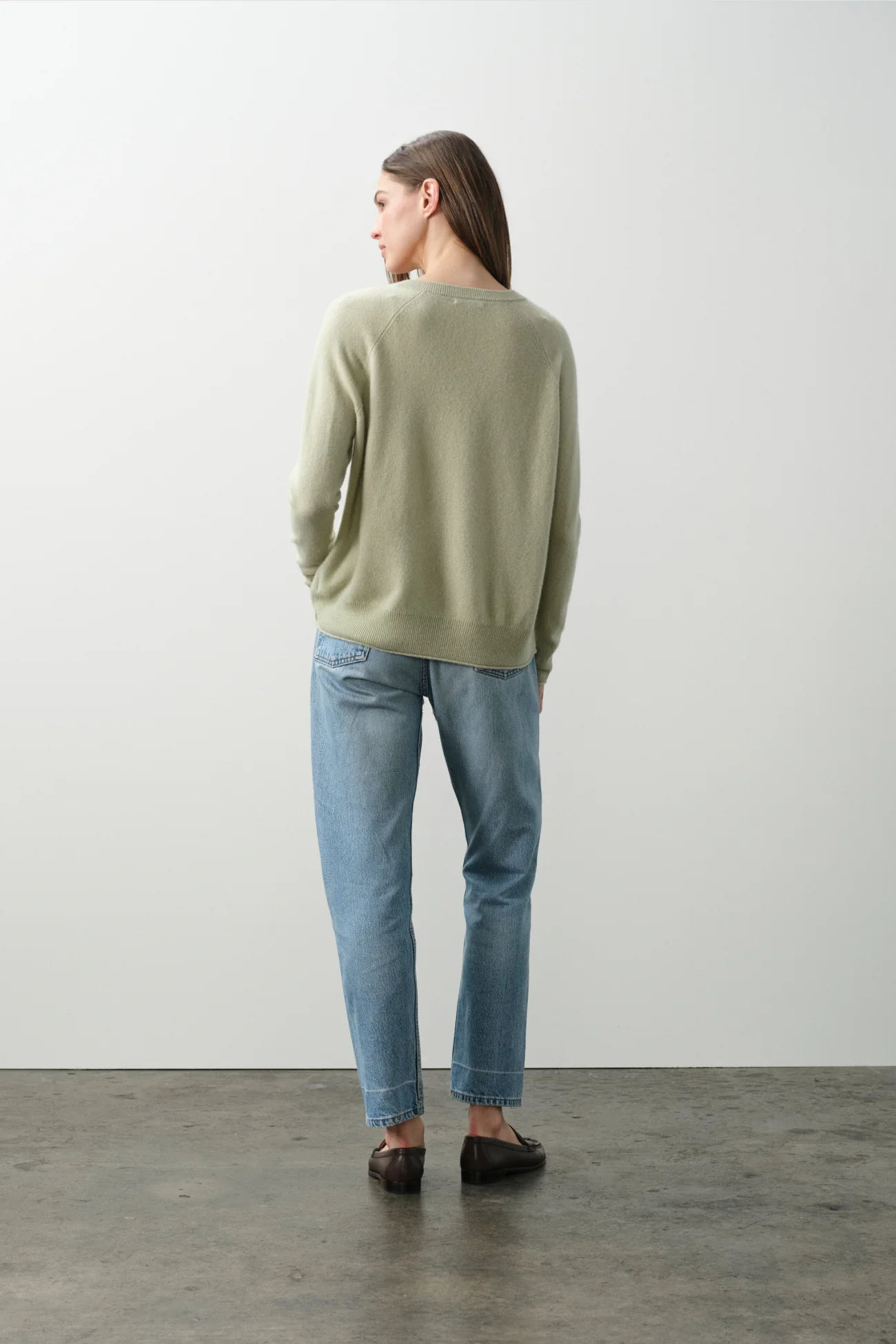 HARLYN CASHMERE V-NECK SWEATER - Image 26