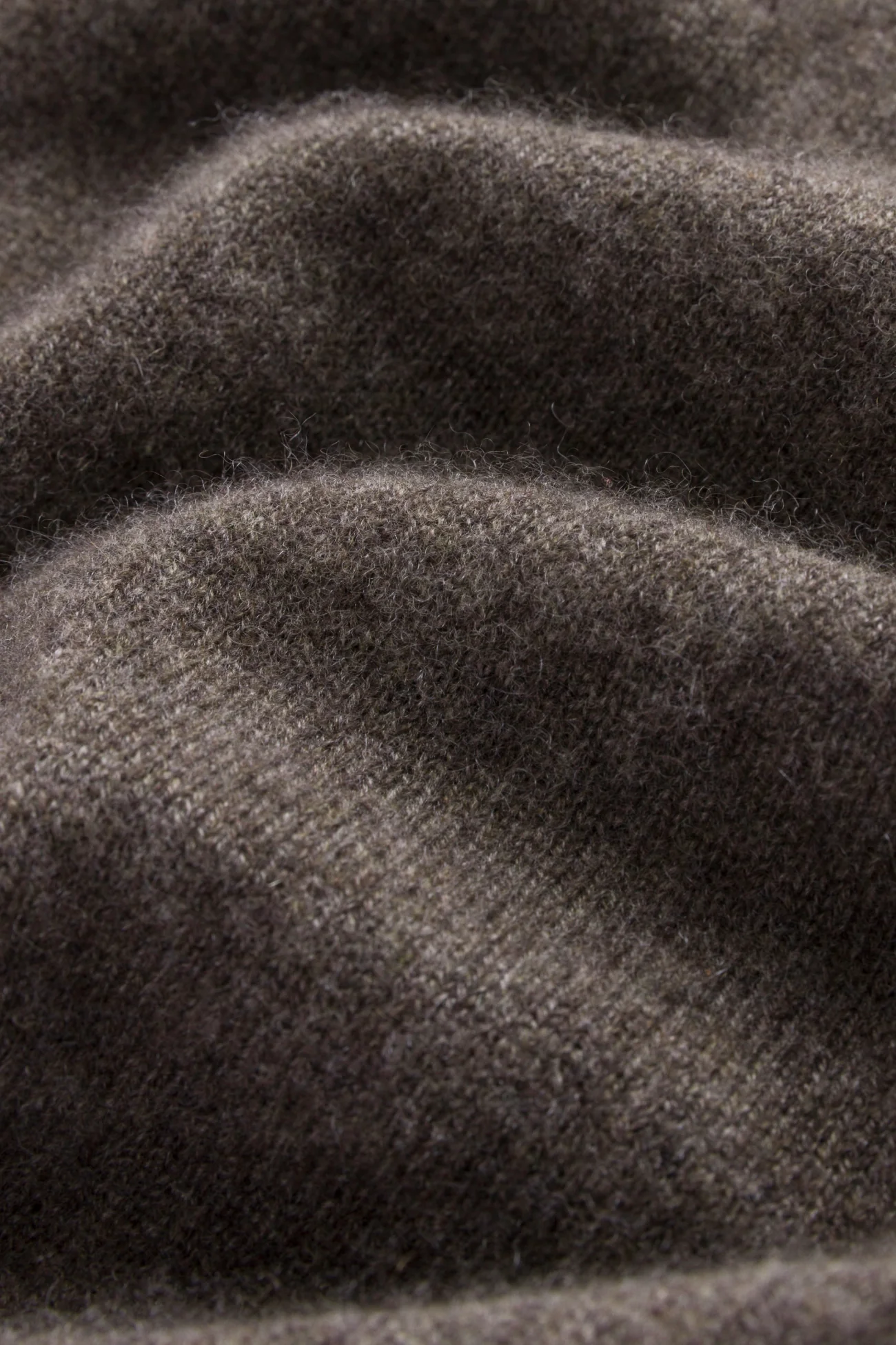 HARLYN CASHMERE V-NECK SWEATER - Image 39