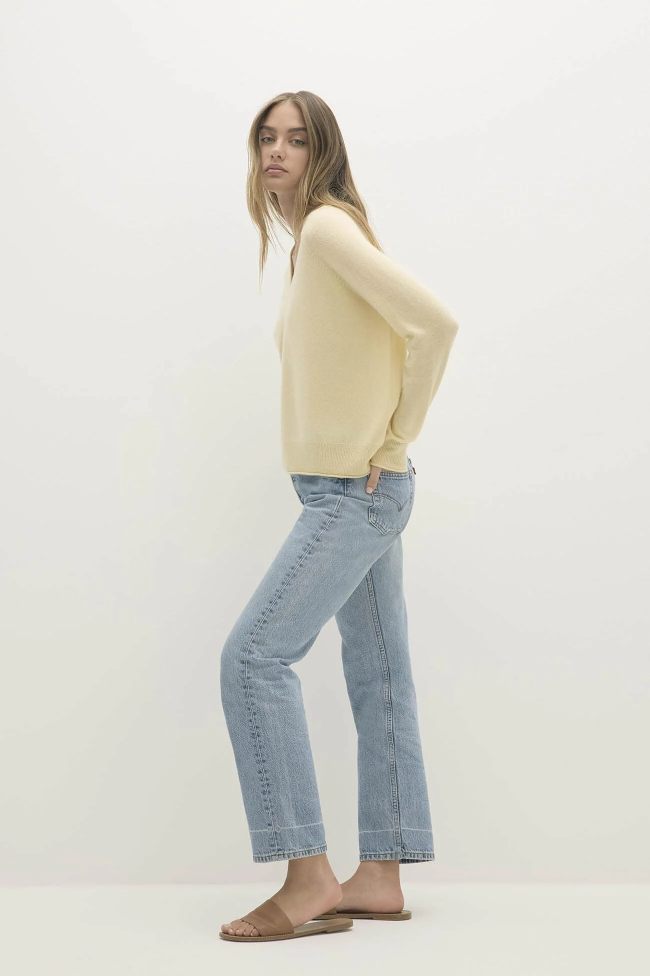 HARLYN CASHMERE V-NECK SWEATER - Image 8