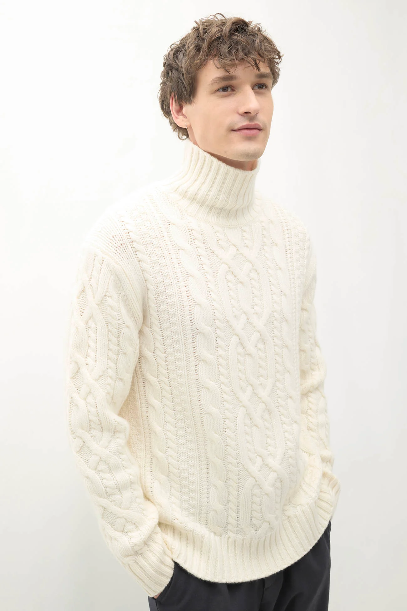 HENRY TURTLENECK CASHMERE SWEATER - Image 9
