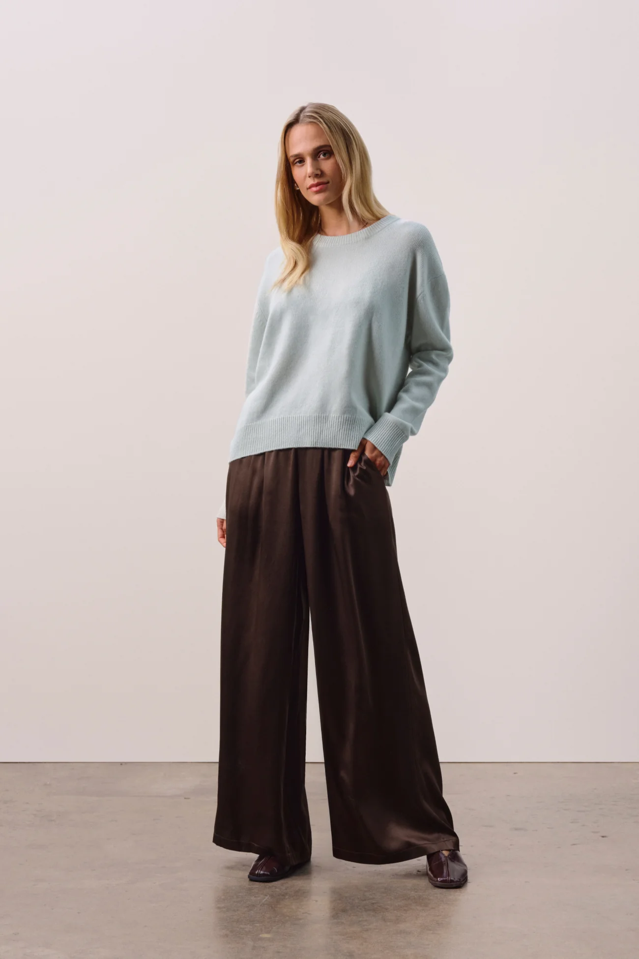 KAIA CREWNECK CASHMERE SWEATER - Image 48