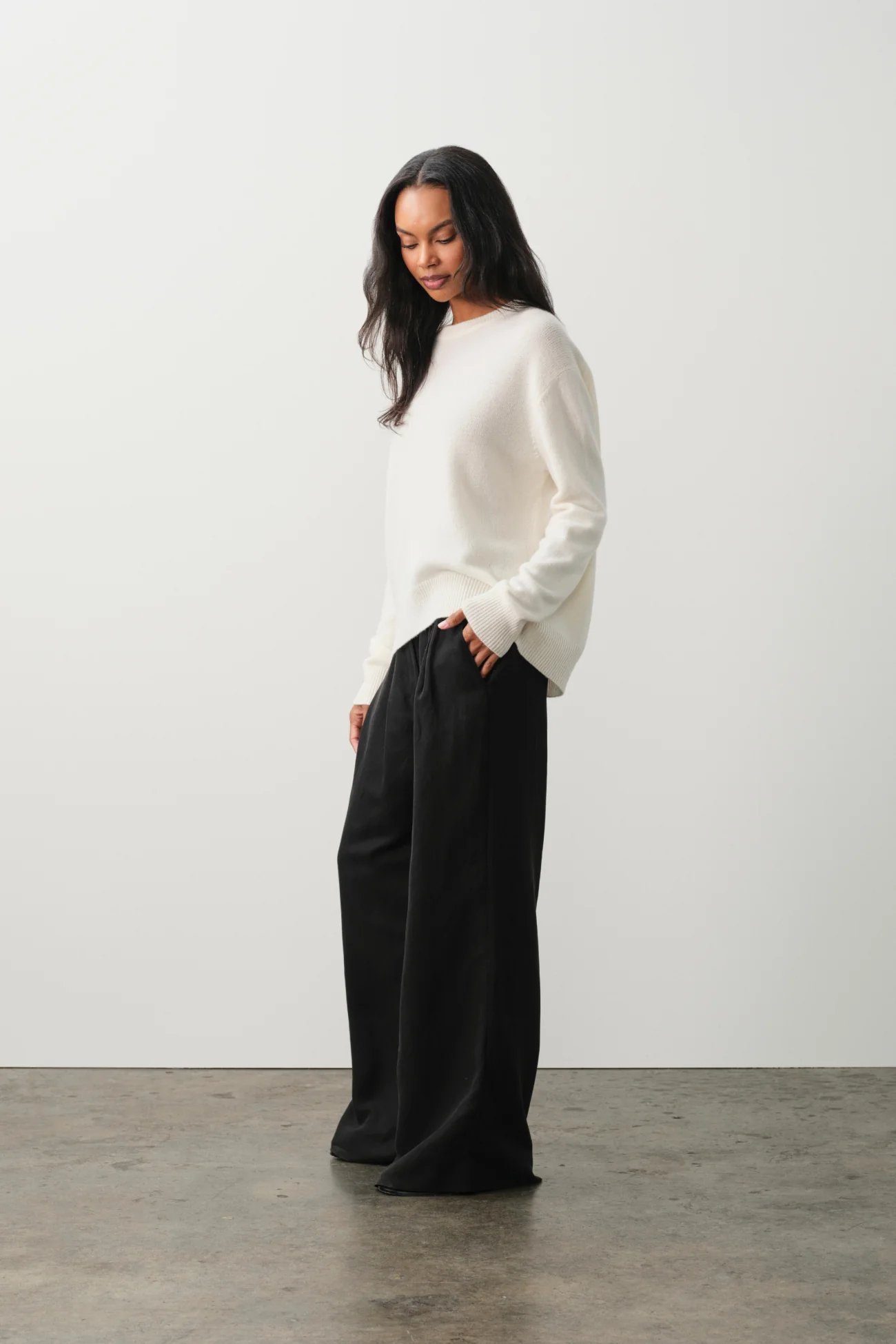 KAIA CREWNECK CASHMERE SWEATER - Image 7
