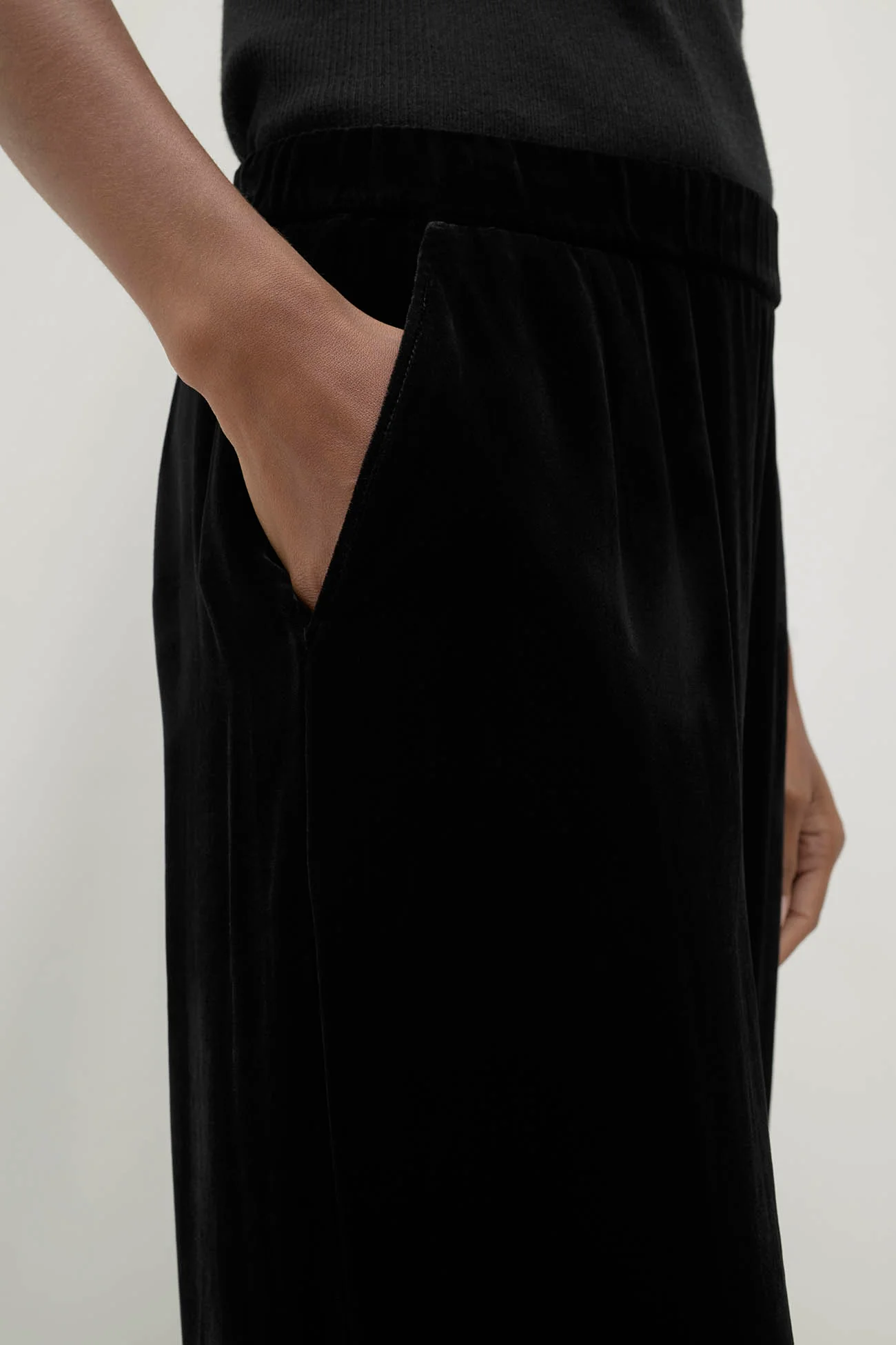 KELLY VELVET TROUSER - Image 5