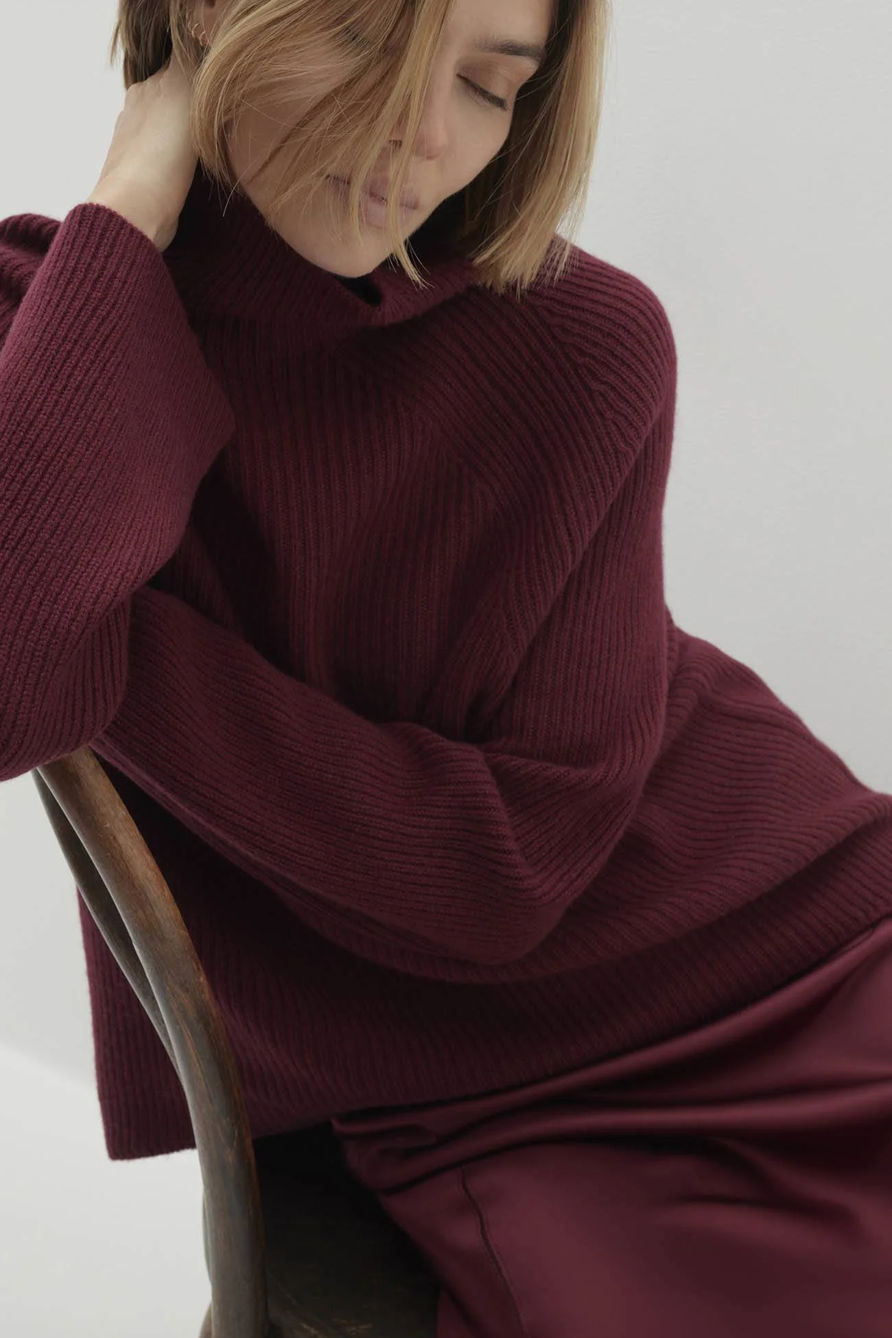 KORA CASHMERE MOCK NECK SWEATER - Image 12