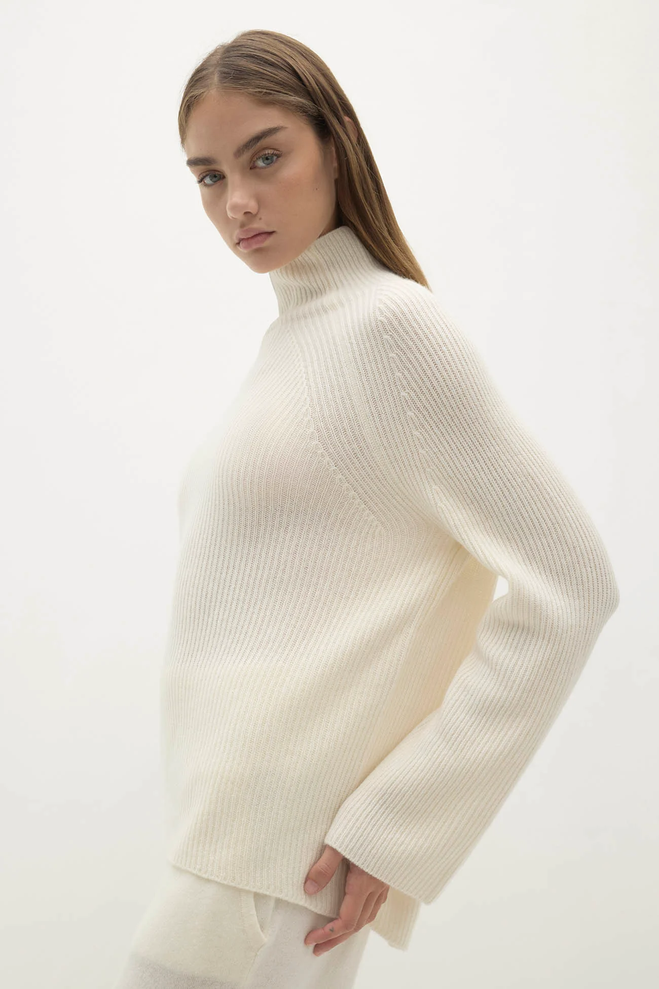 KORA CASHMERE MOCK NECK SWEATER - Image 25