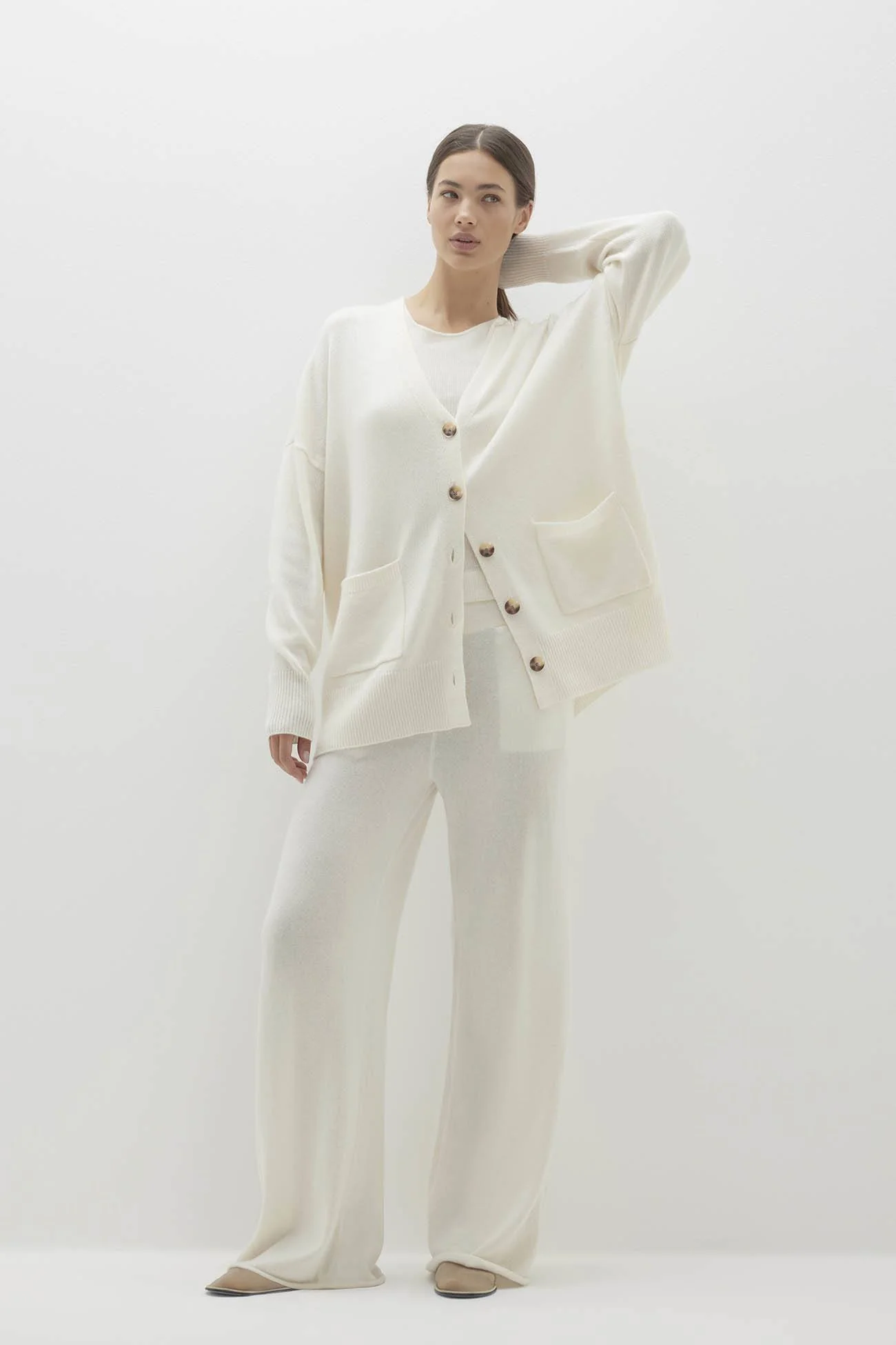 LILY BUTTON-UP CASHMERE CARDIGAN - Image 10