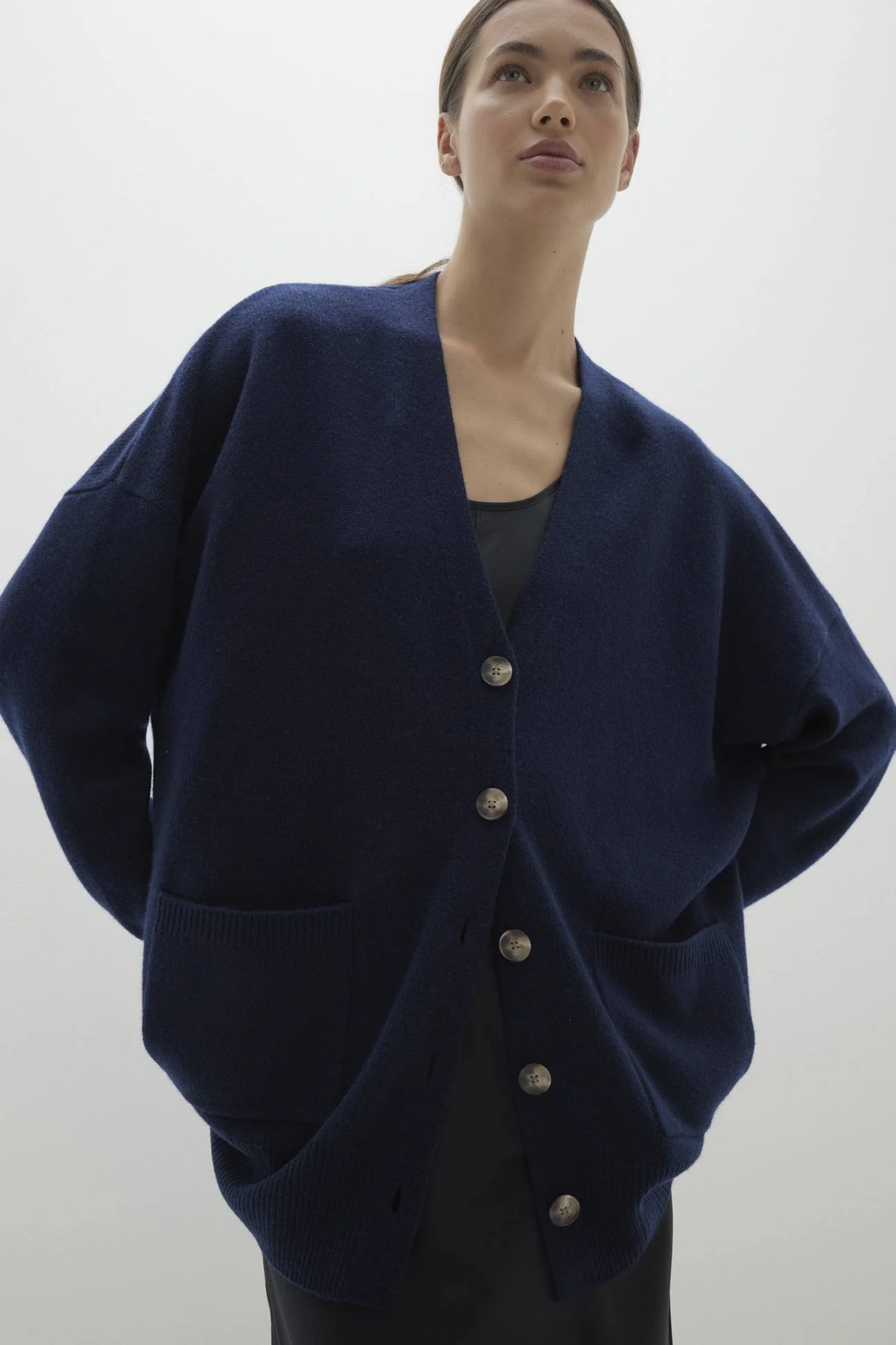 LILY BUTTON-UP CASHMERE CARDIGAN - Image 38
