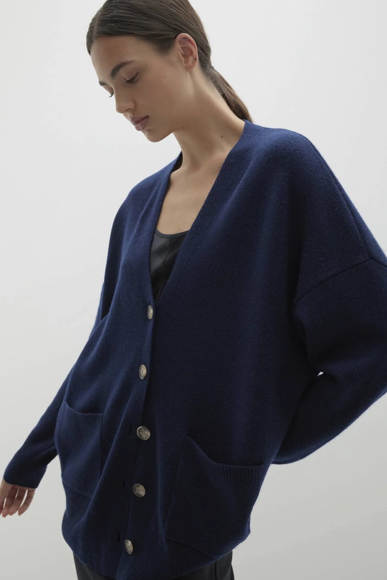 LILY BUTTON-UP CASHMERE CARDIGAN - Image 39