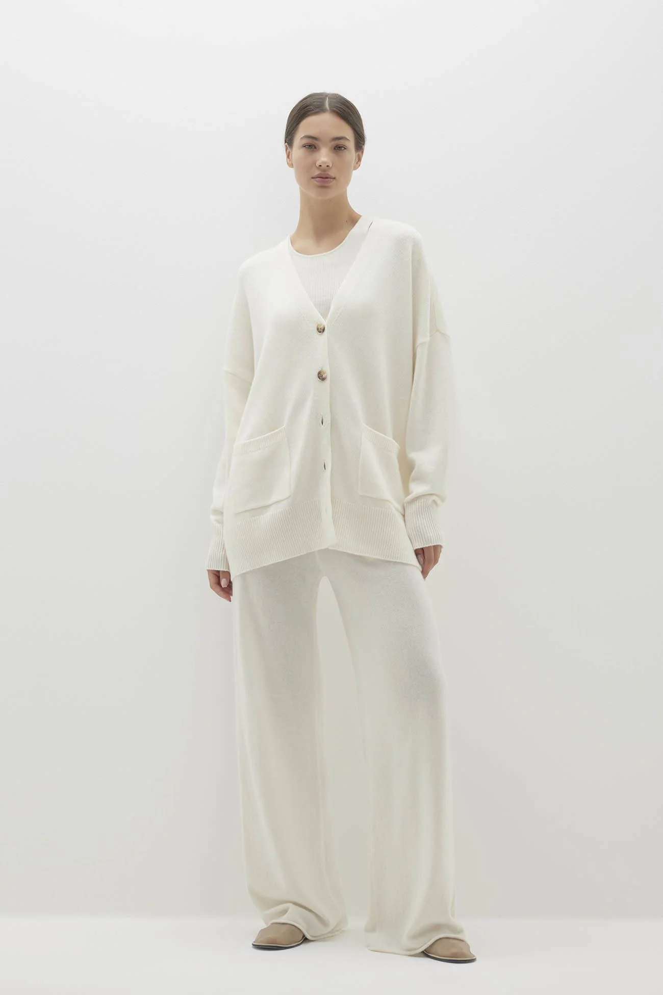 LILY BUTTON-UP CASHMERE CARDIGAN - Image 9