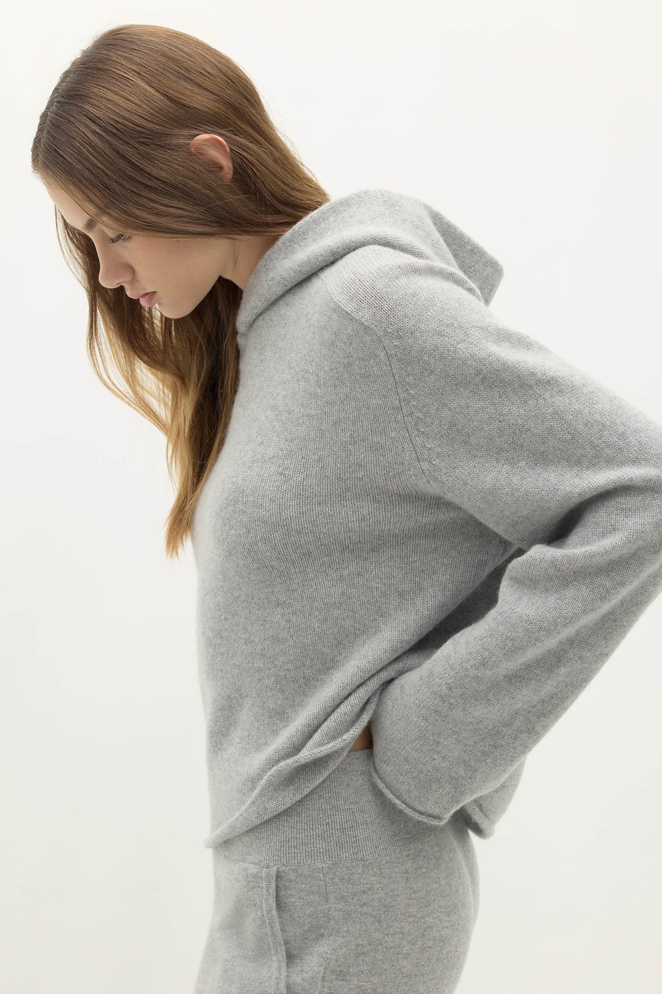 MAI CASHMERE HOODIE - Image 13