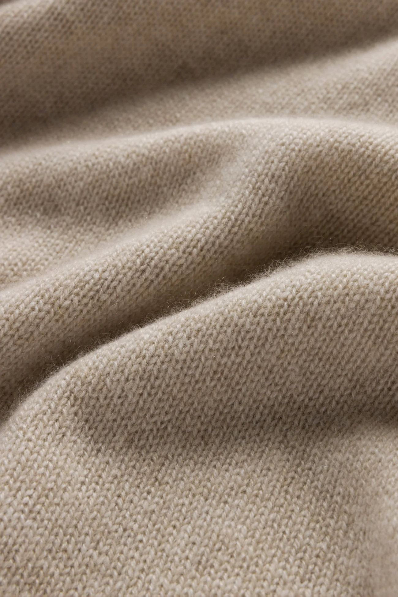 MAI CASHMERE HOODIE - Image 26