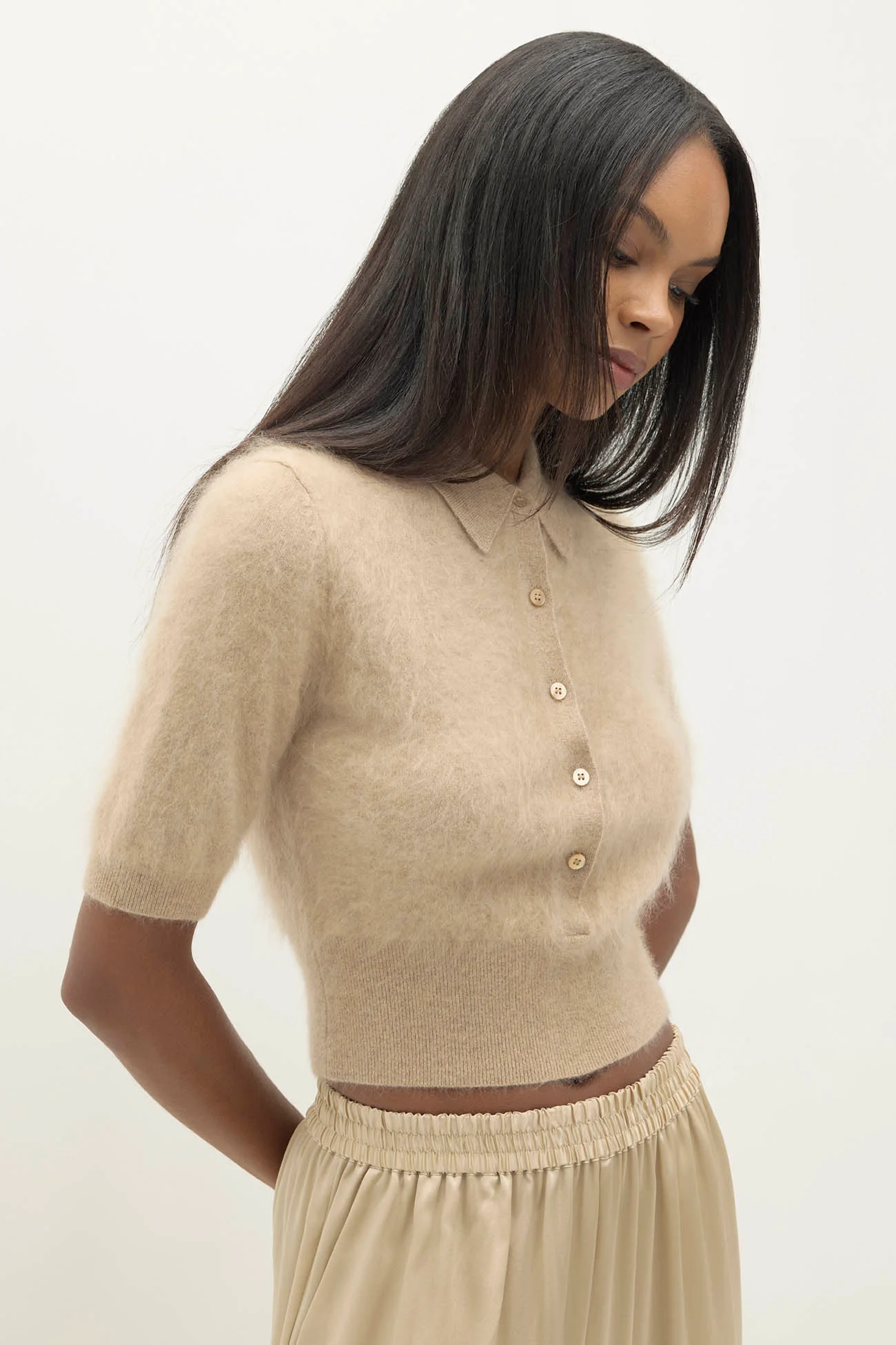 MAISIE BRUSHED CASHMERE COLLARED SWEATER - Image 16