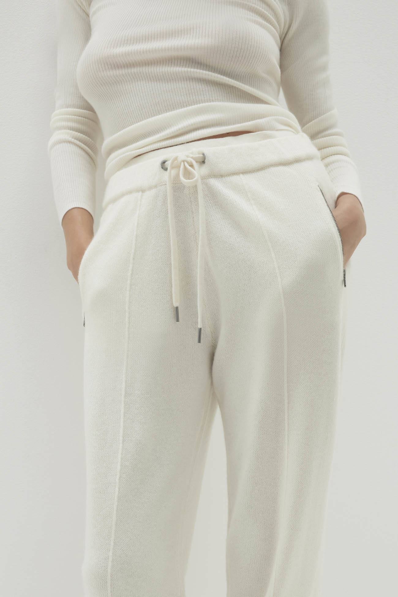 MAVIS CASHMERE JOGGER - Image 10