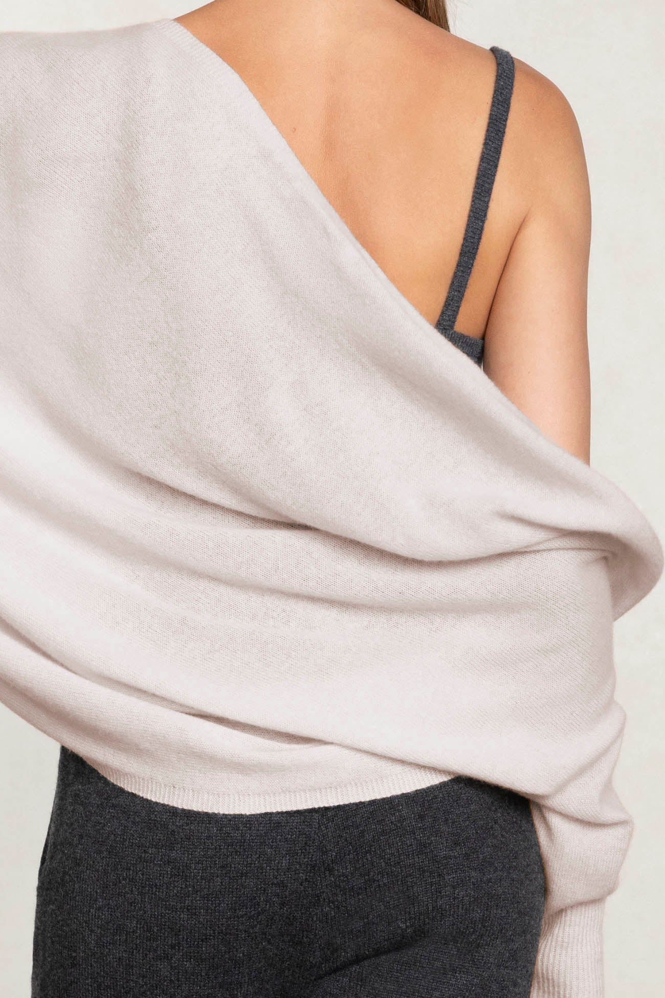 MELI CASHMERE SHRUG - Image 24