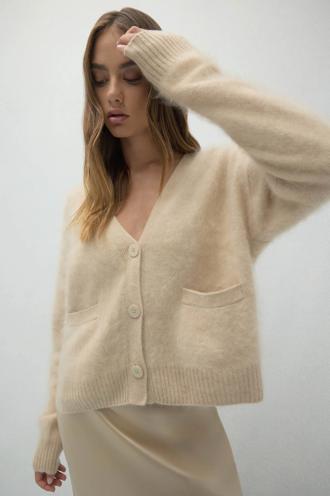 MICHAELA BRUSHED CASHMERE CARDIGAN - Image 12