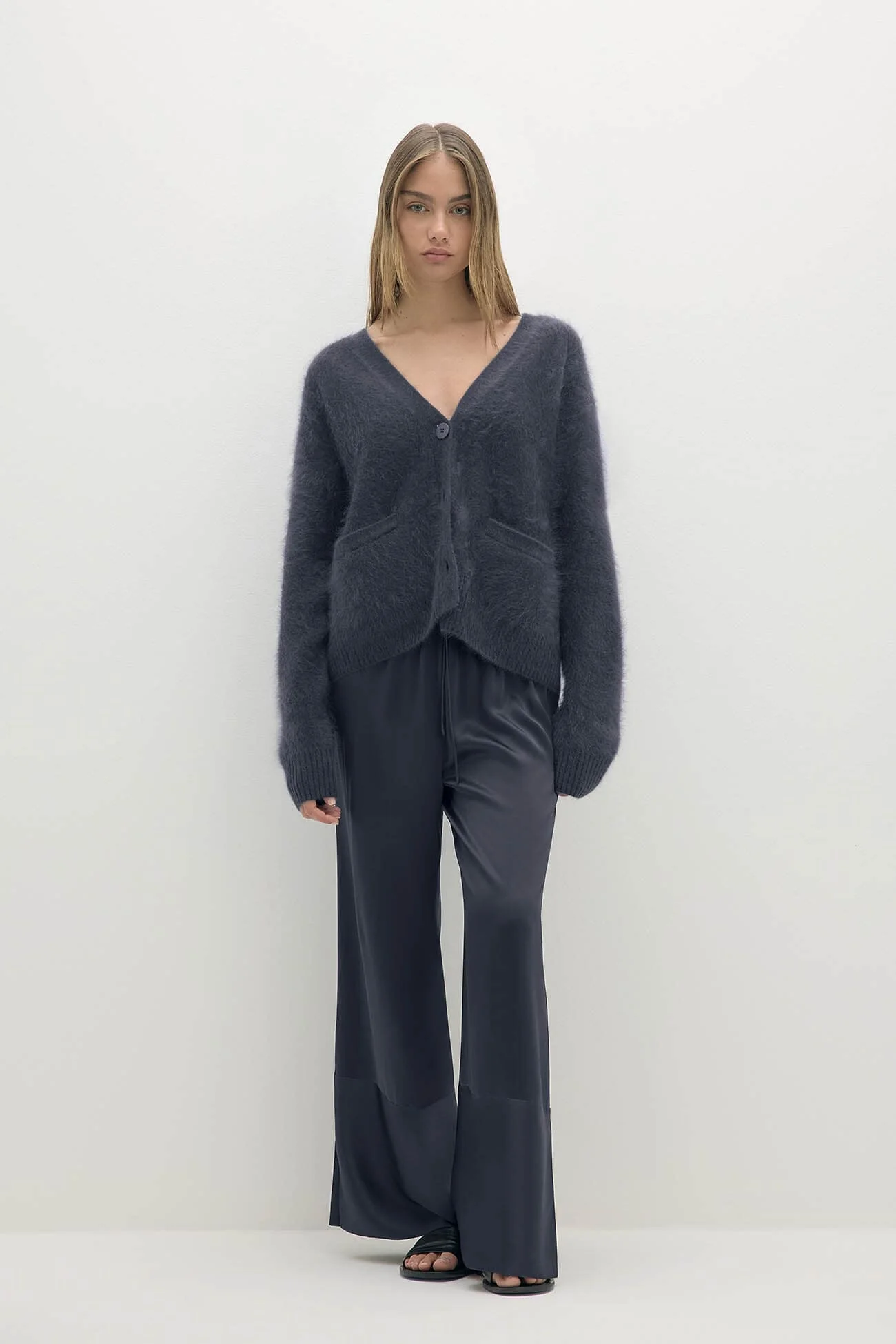 MICHAELA BRUSHED CASHMERE CARDIGAN - Image 33