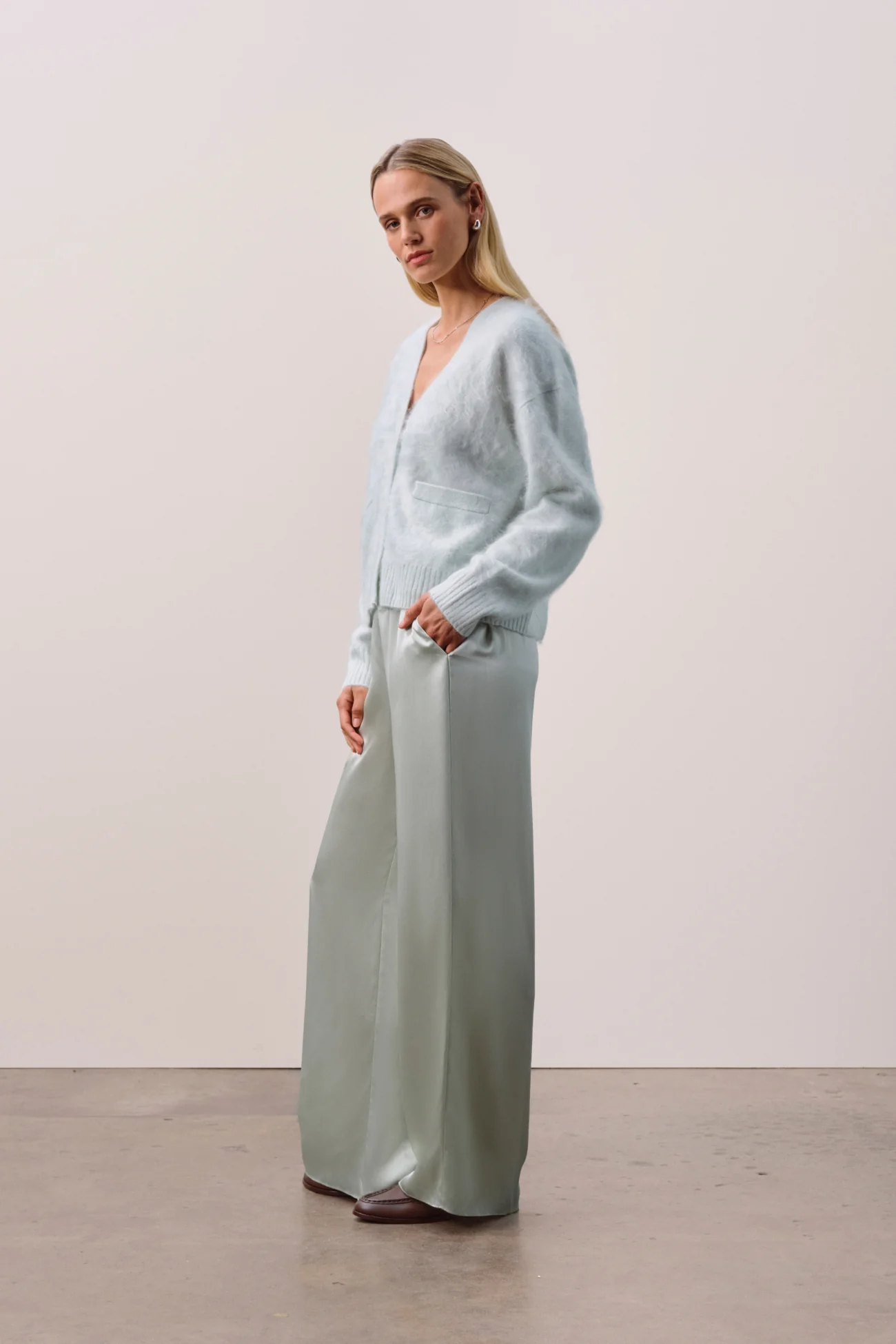 MICHAELA BRUSHED CASHMERE CARDIGAN - Image 47