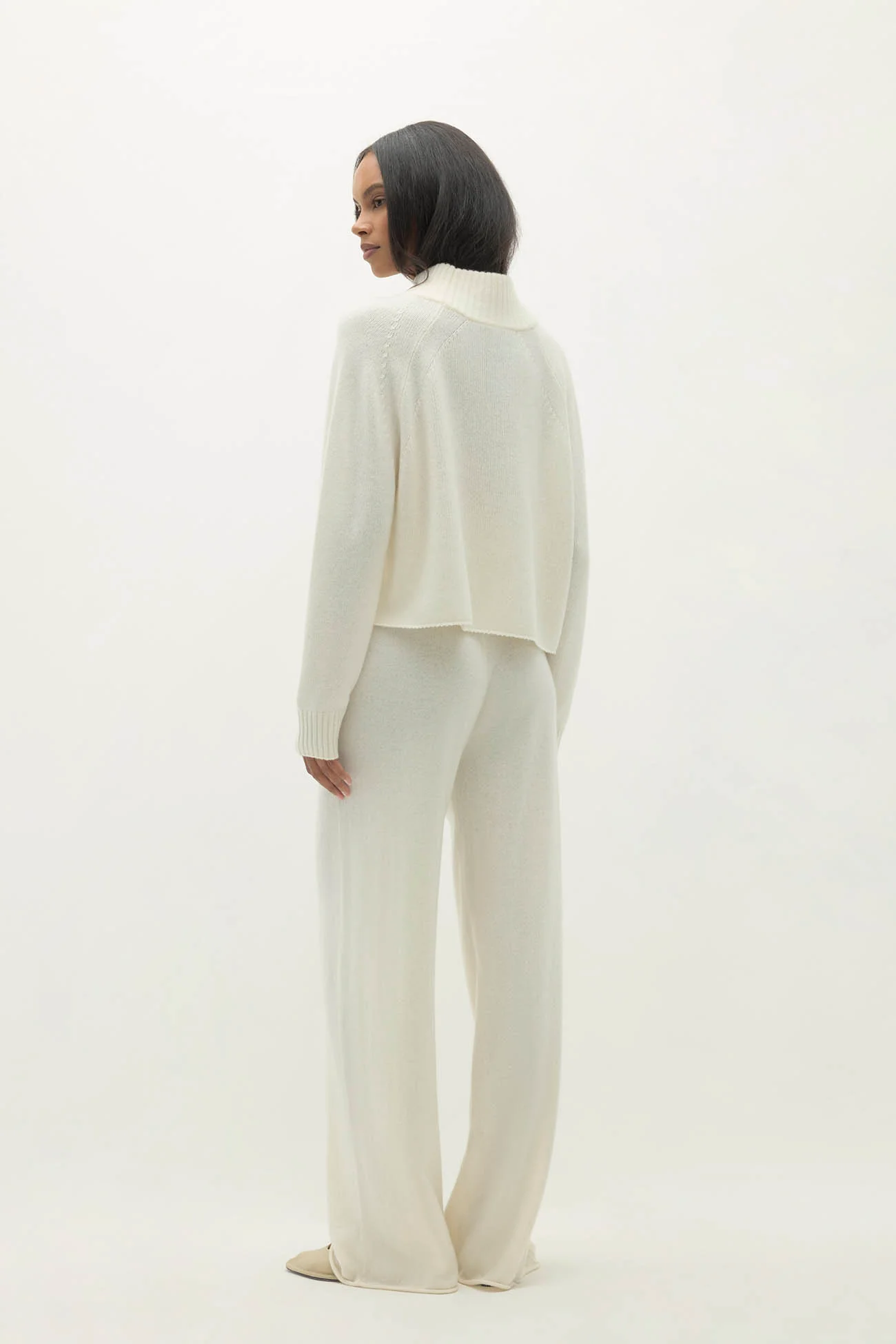 NOEMI CASHMERE MOCK NECK - Image 9