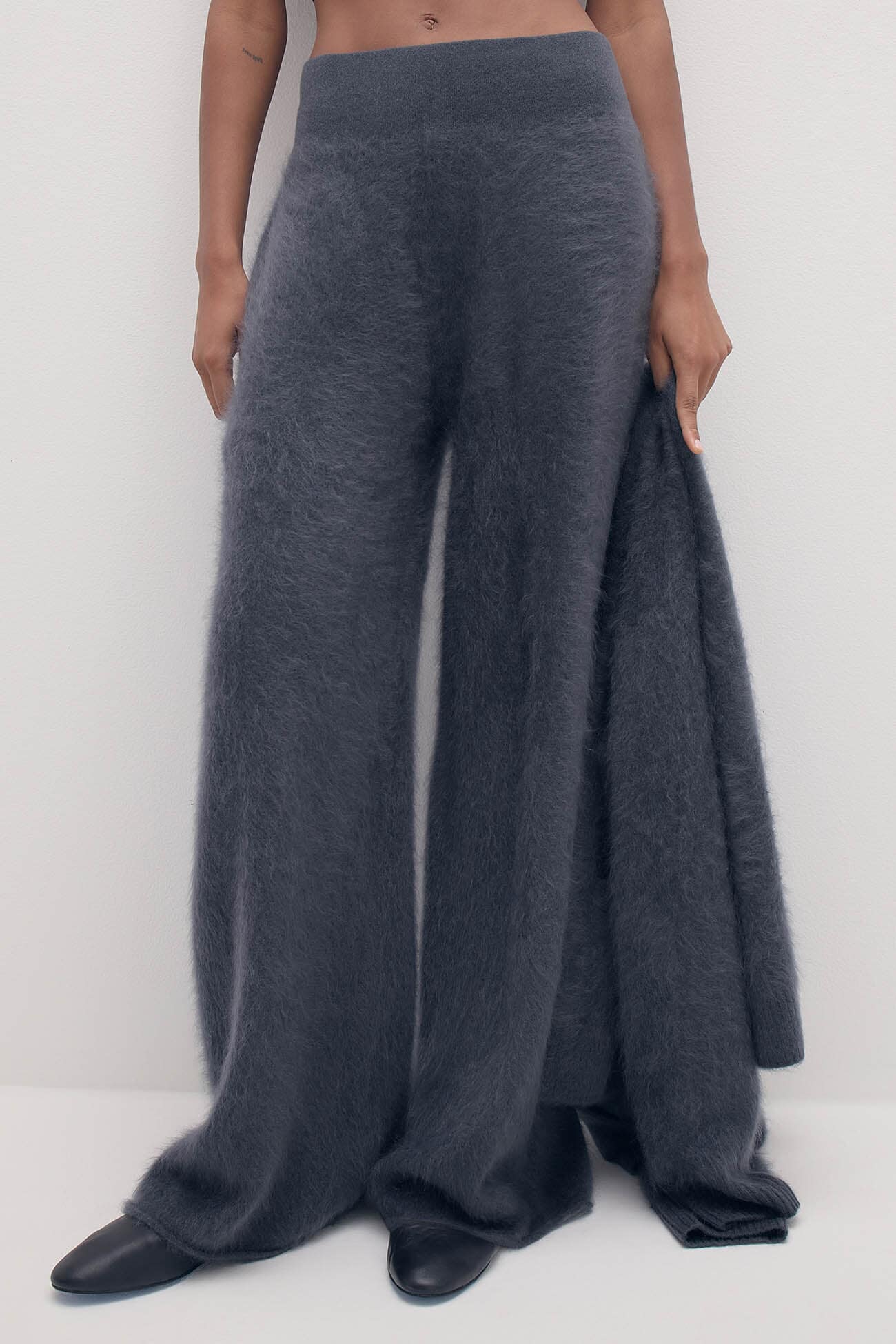 PHILIPA BRUSHED CASHMERE WIDE-LEG PANT - Image 11