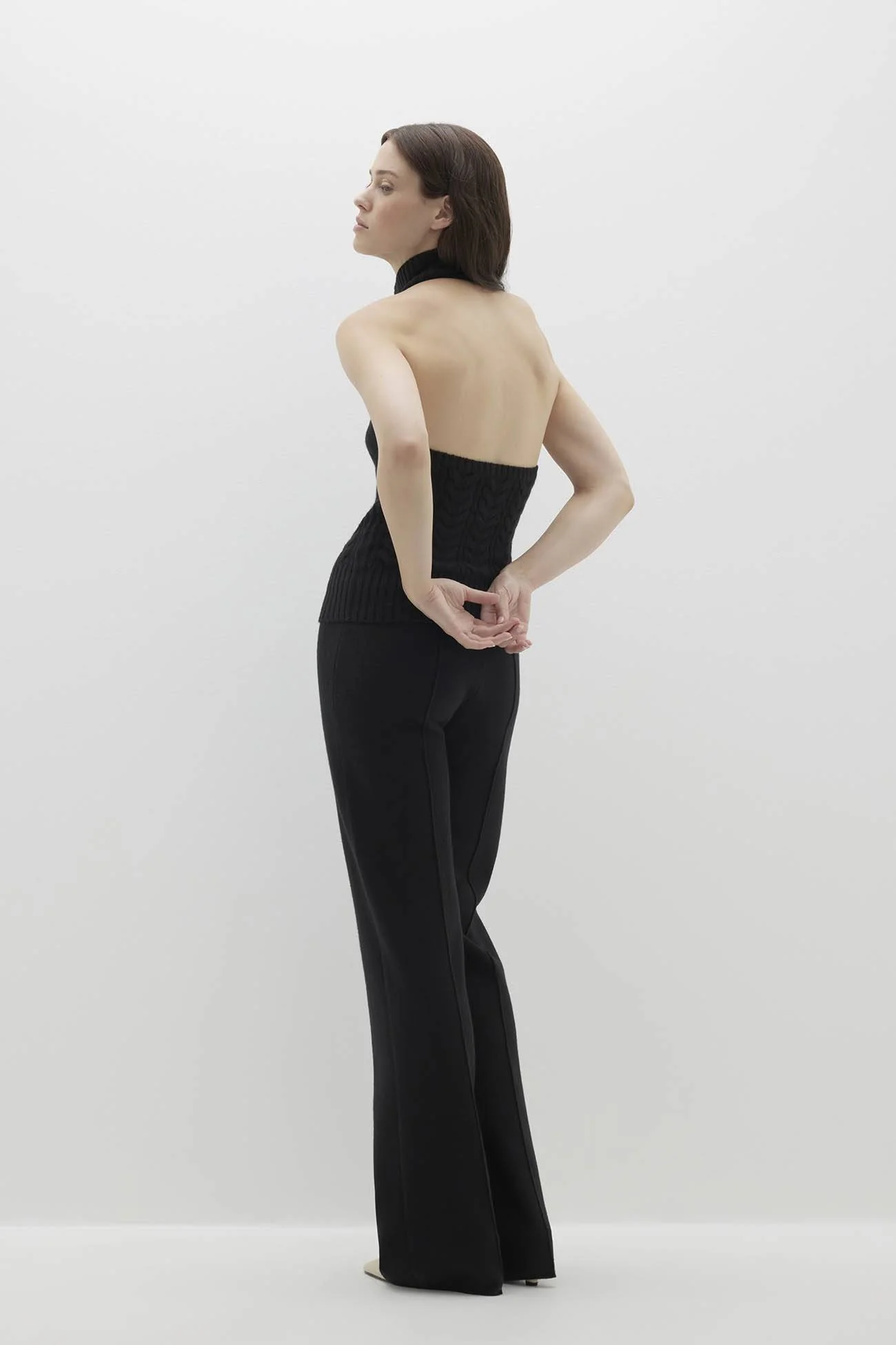 RUNA CABLE KNIT CASHMERE HALTER - Image 12