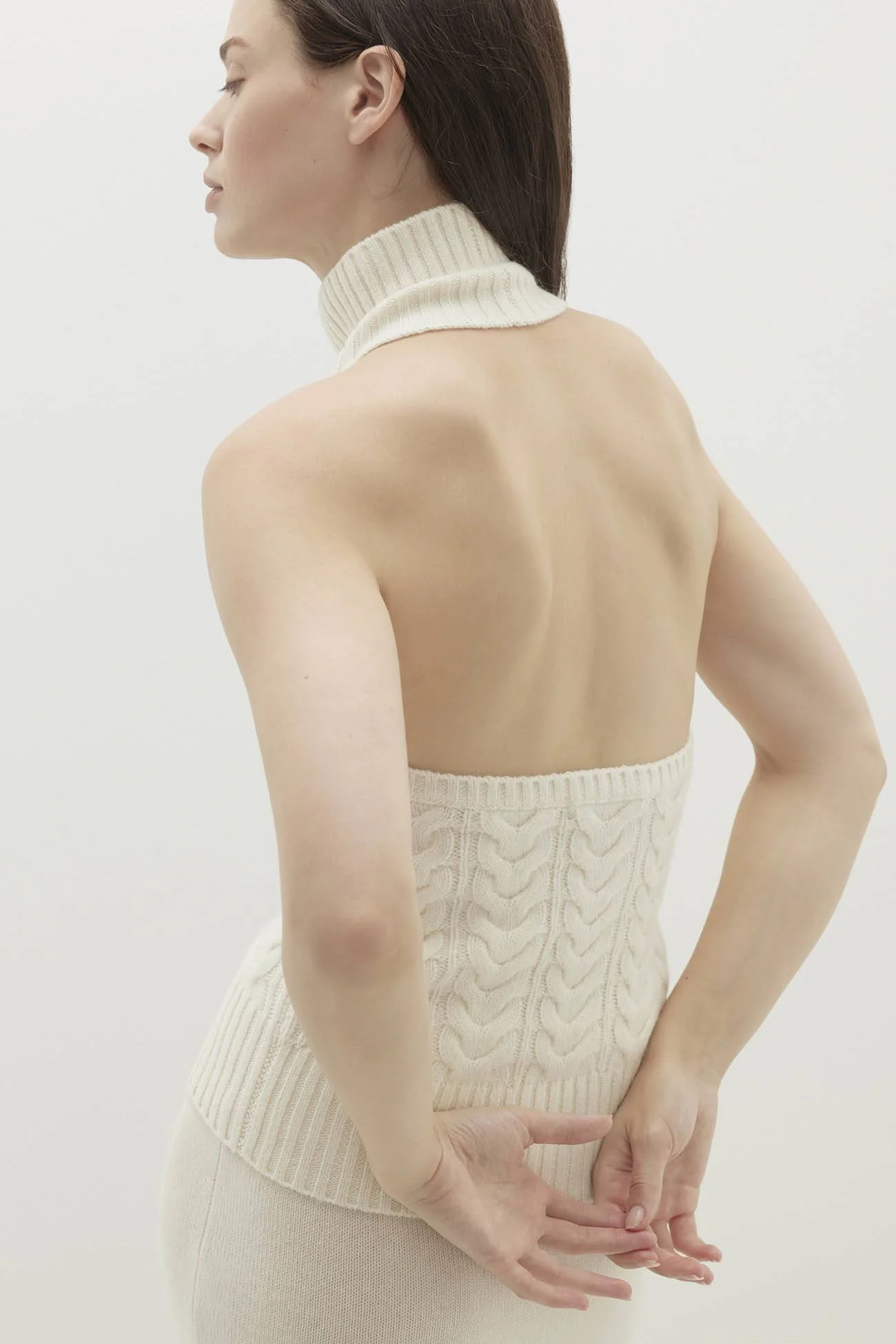 RUNA CABLE KNIT CASHMERE HALTER - Image 3