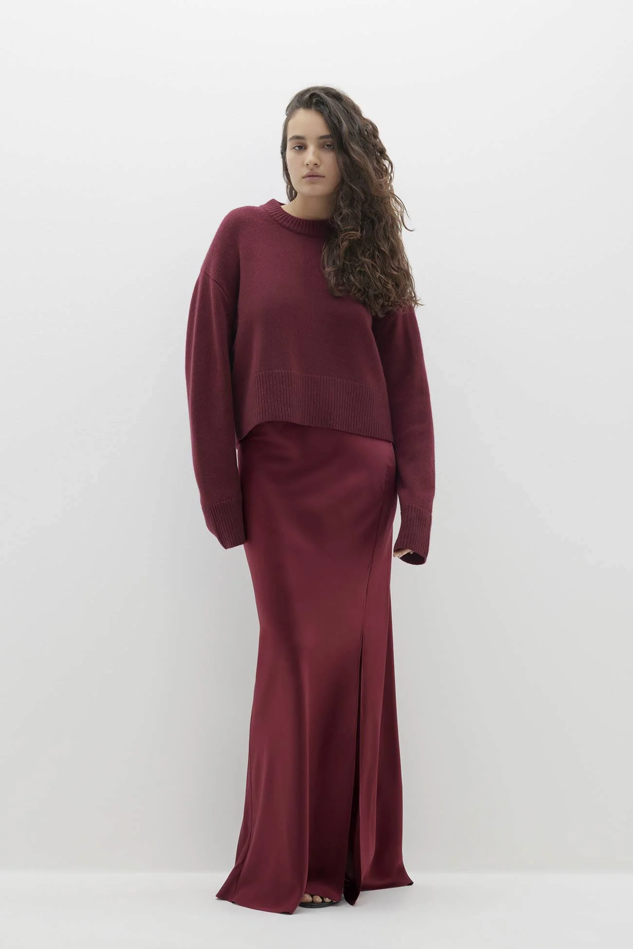 SLOANE CASHMERE CREWNECK SWEATER - Image 17