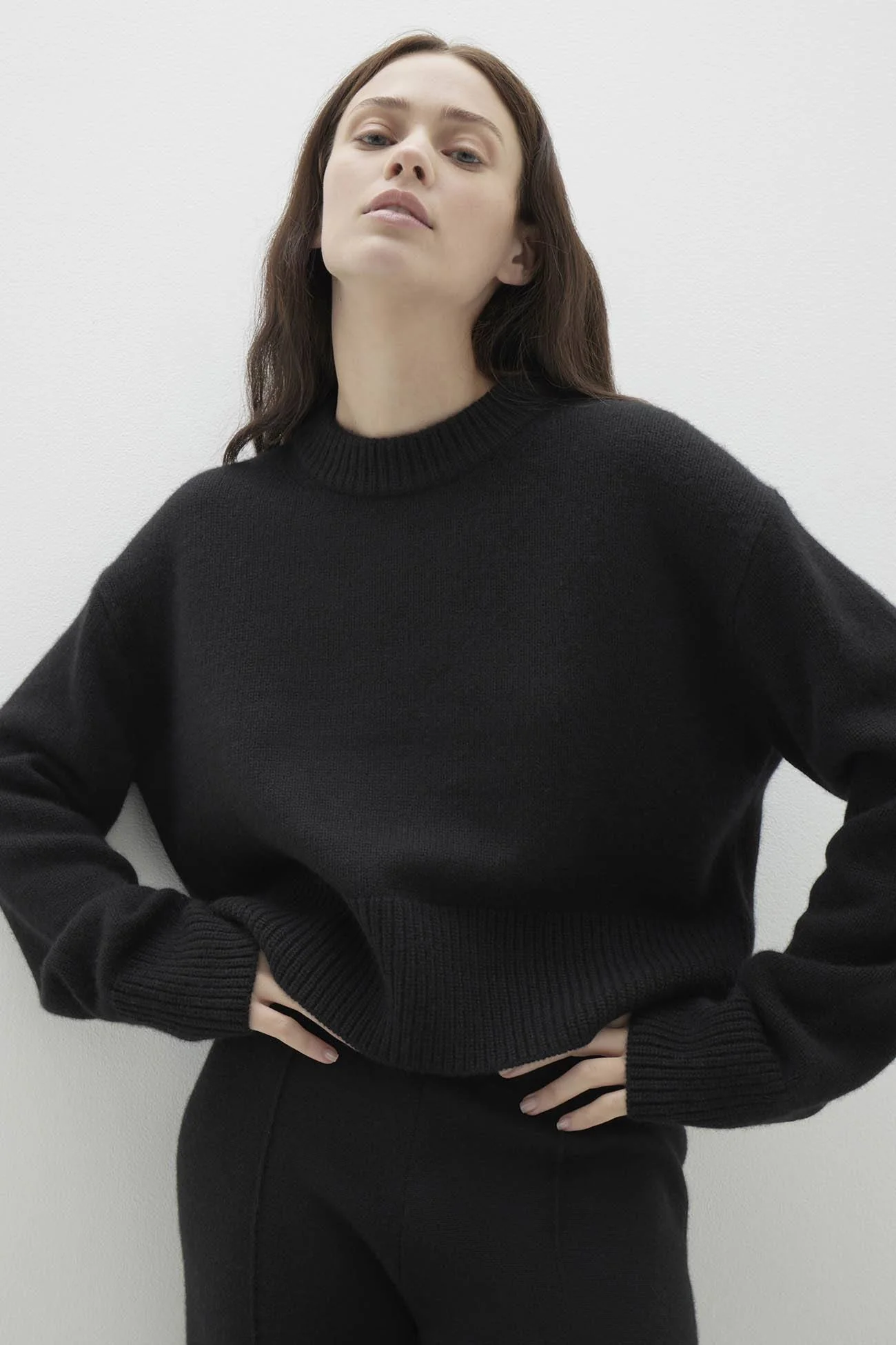 SLOANE CASHMERE CREWNECK SWEATER - Image 5