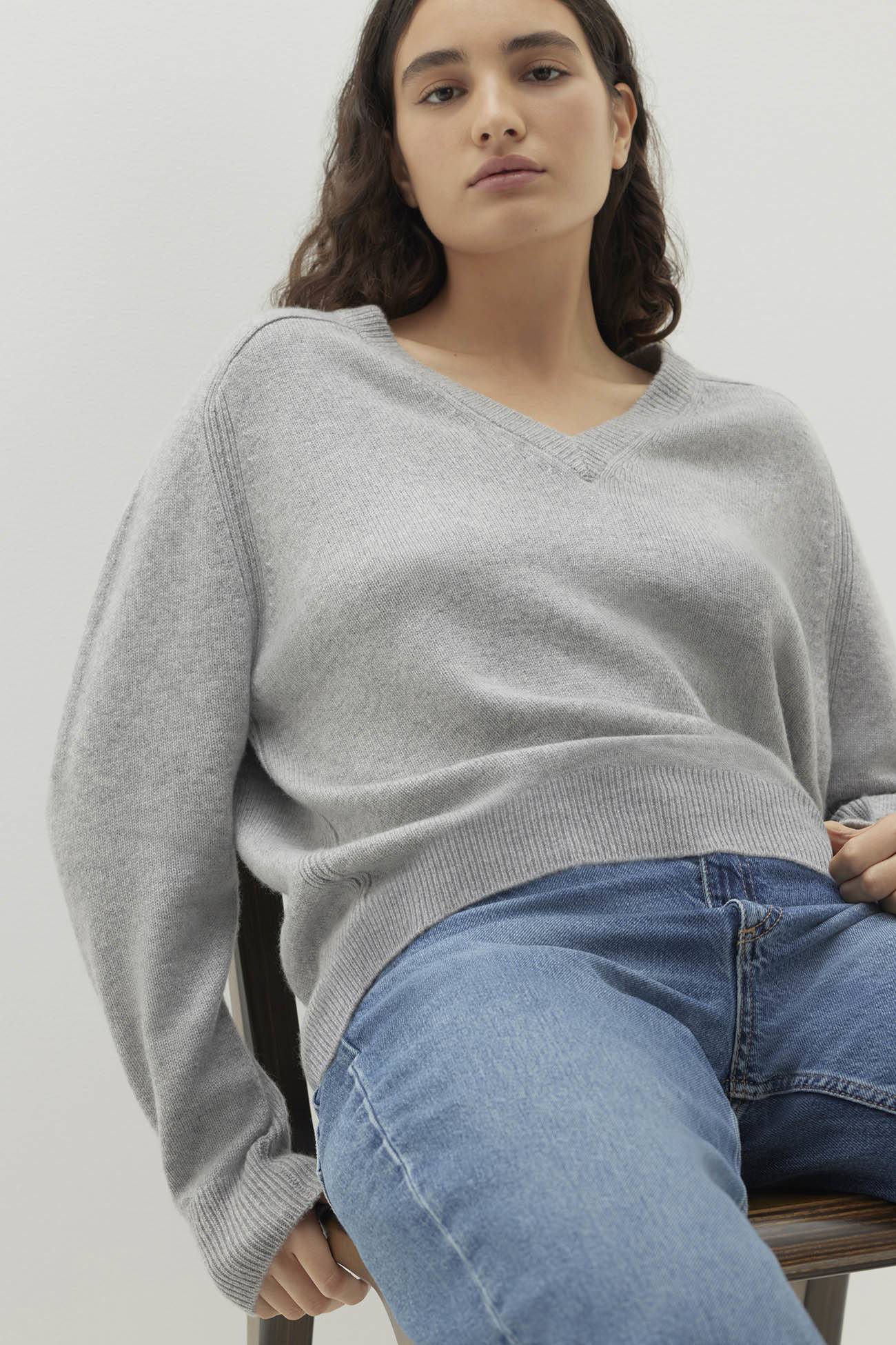 SYDNEY V-NECK CASHMERE SWEATER - Image 62