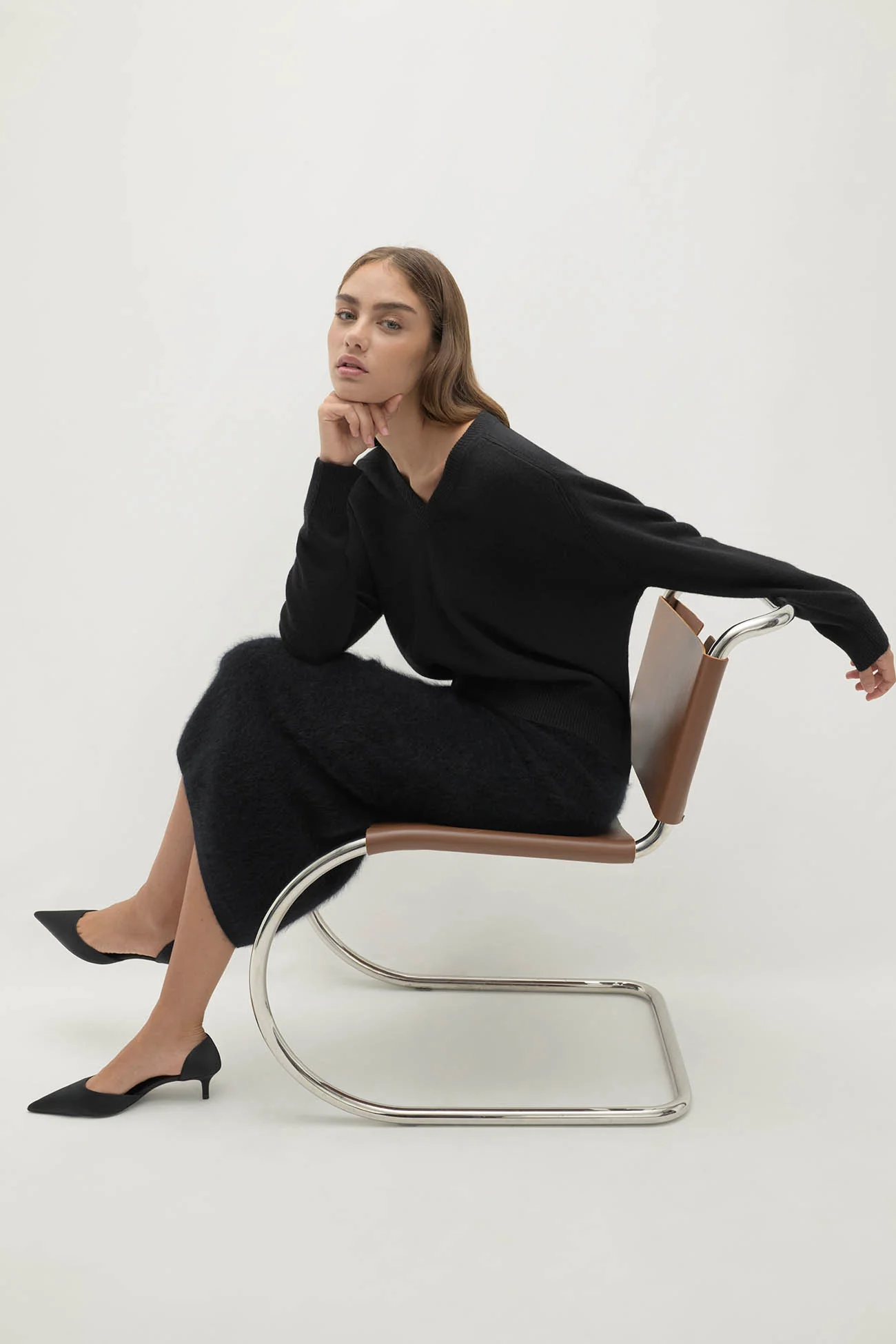 SYDNEY V-NECK CASHMERE SWEATER - Image 74