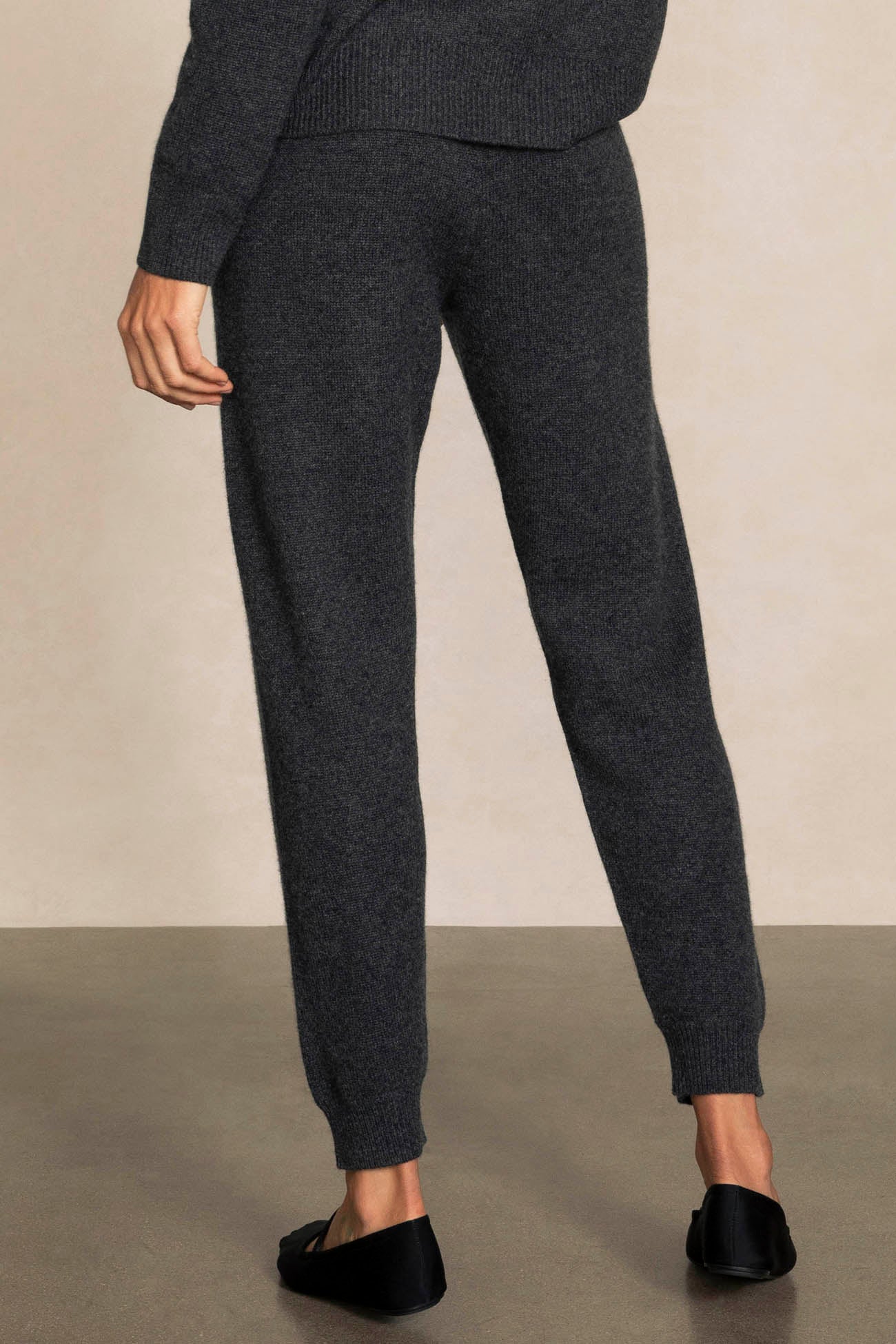 URI JOGGER PANT - Image 26