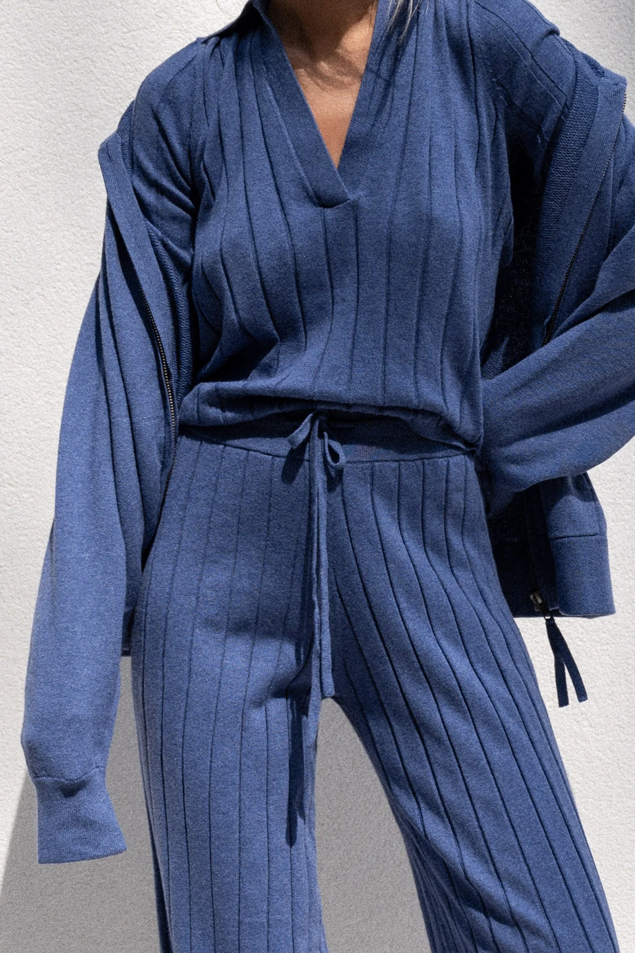 VIVIAN ZIP-UP HOODIE - Image 39